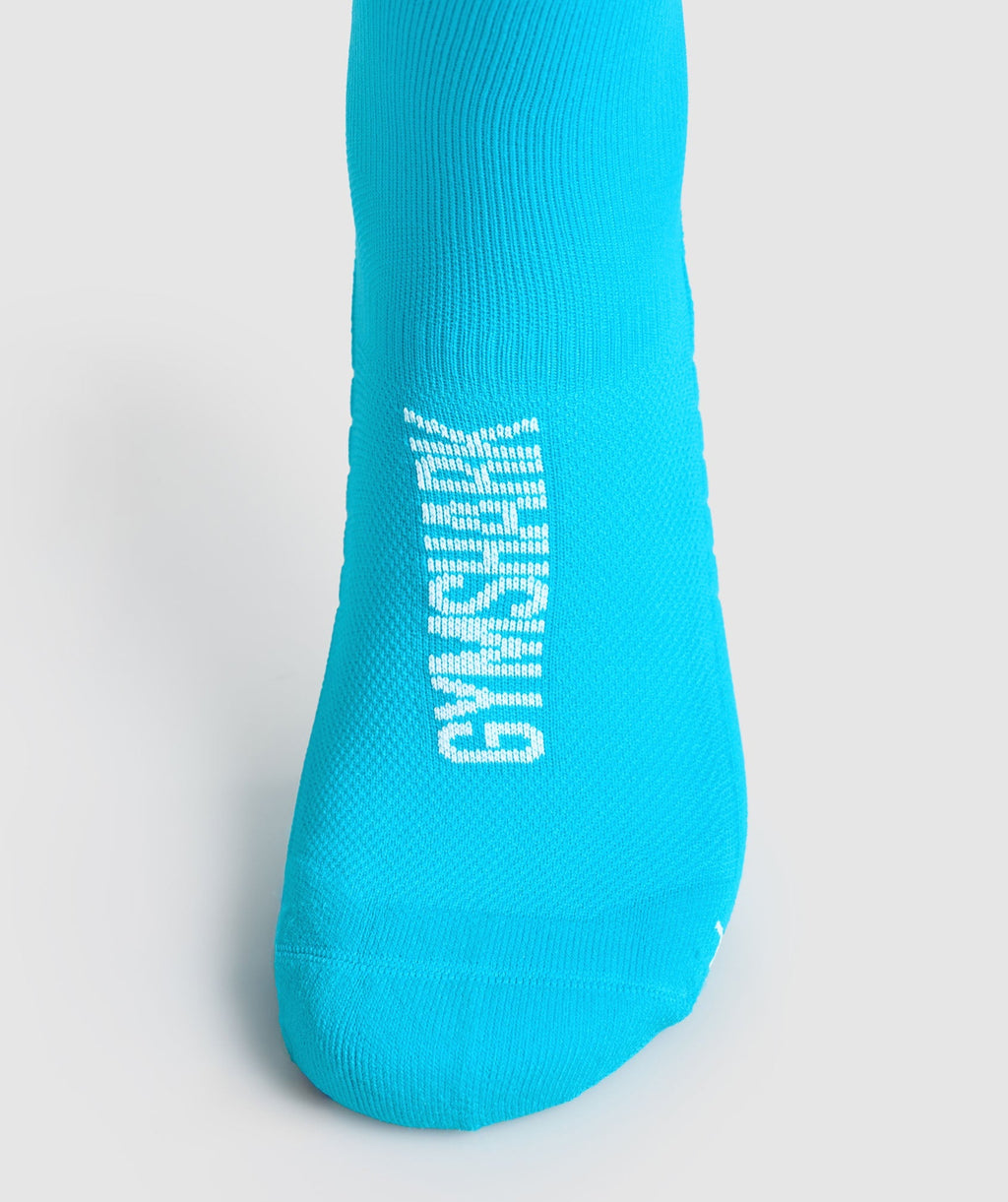 gymshark-crew-running-socks-socks-blue-ss25