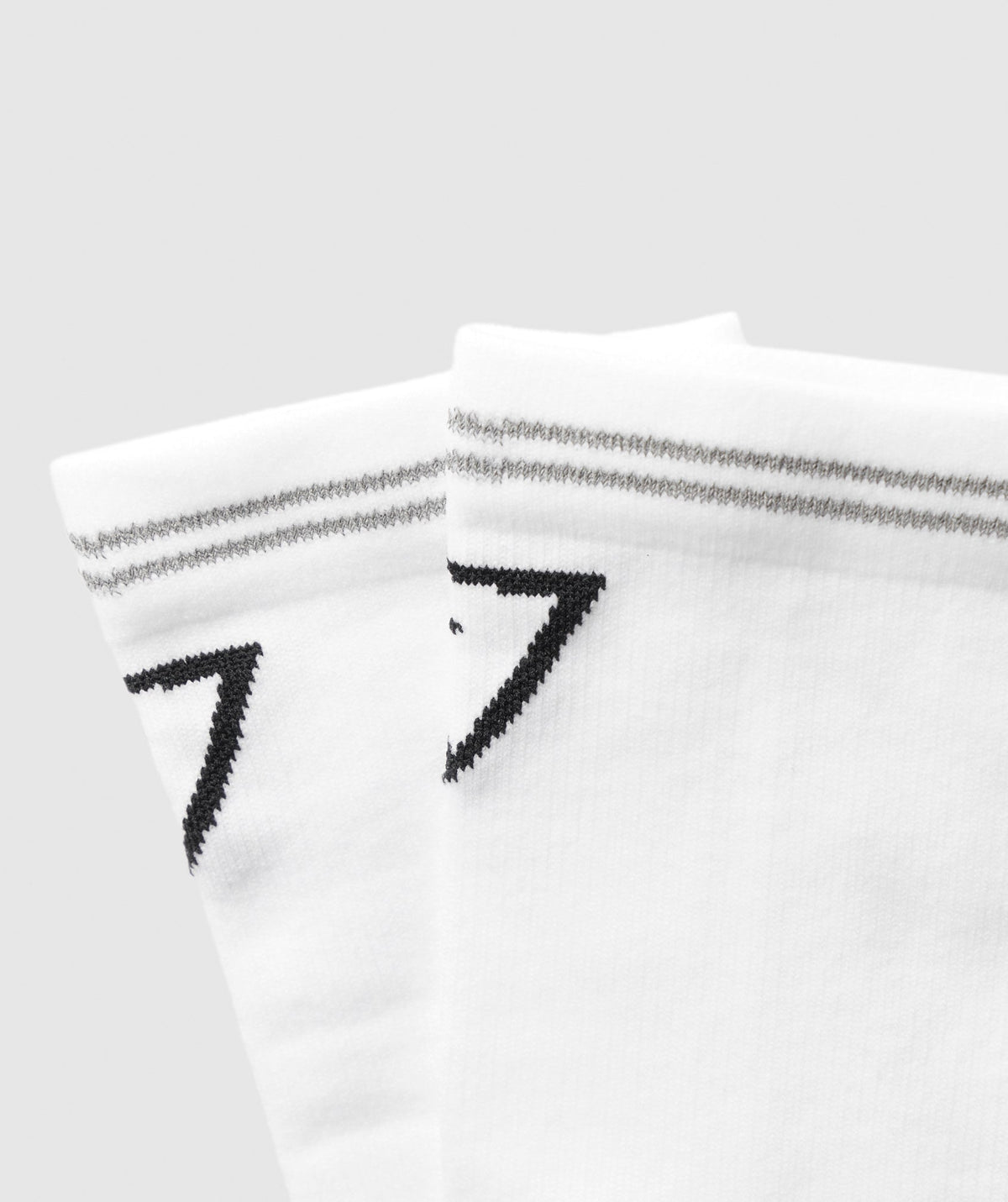 gymshark-crew-running-socks-white-aw24