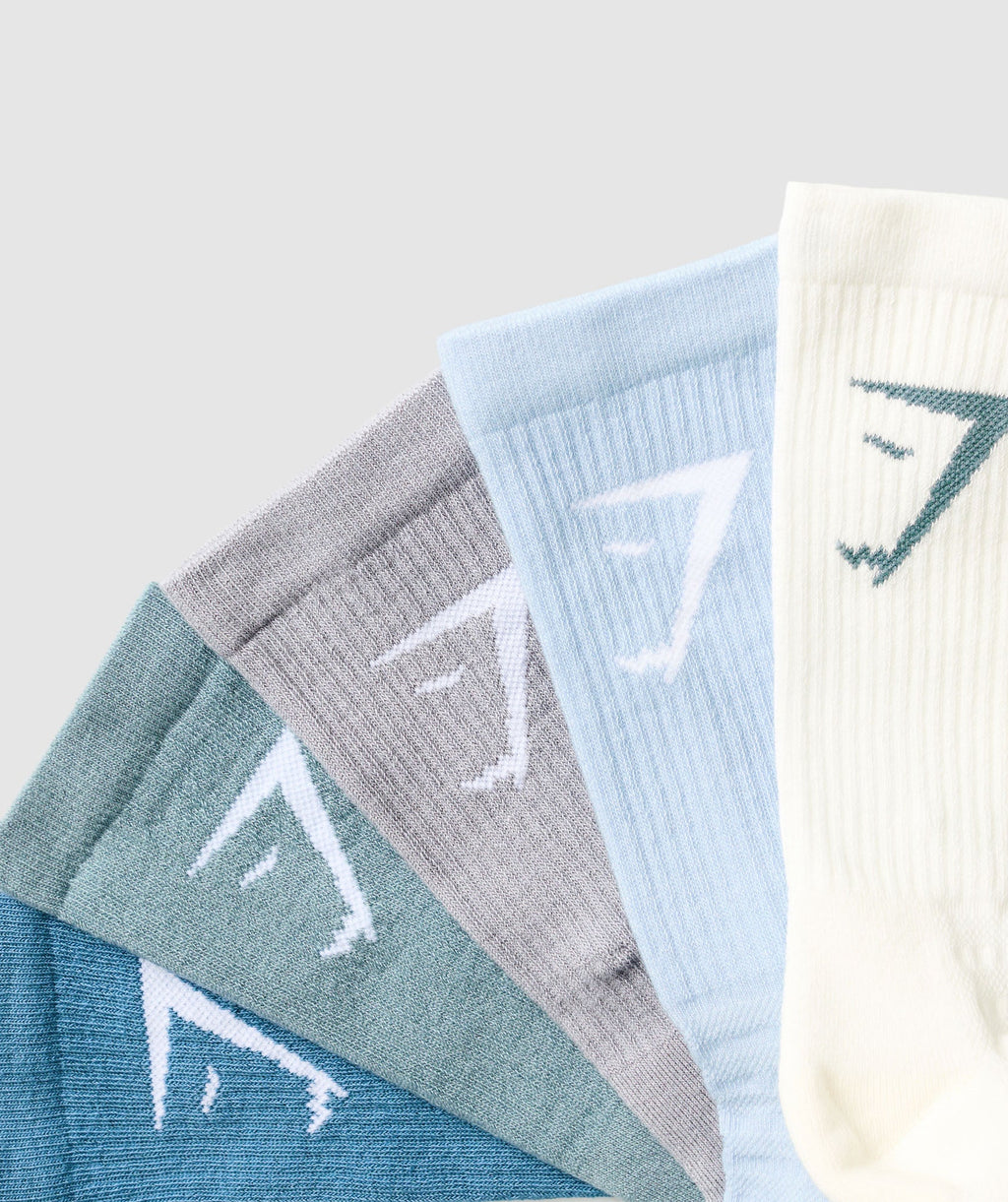 gymshark-crew-socks-5pk-classic-blue-rest-blue-metal-purple-gentle-blue-soft-white-ss25