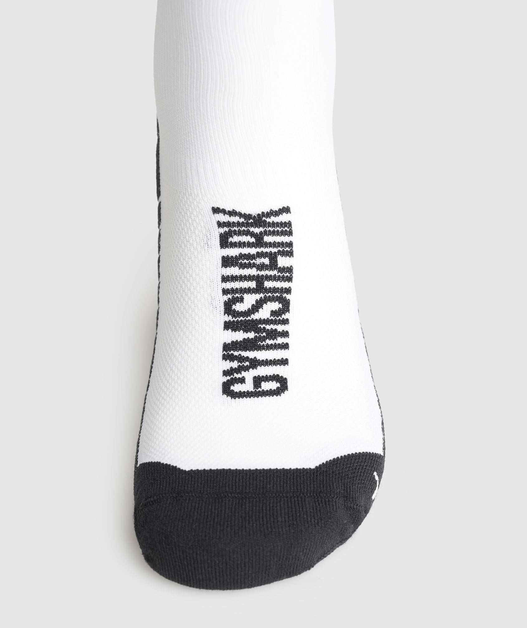gymshark-crew-running-socks-white-black-aw24