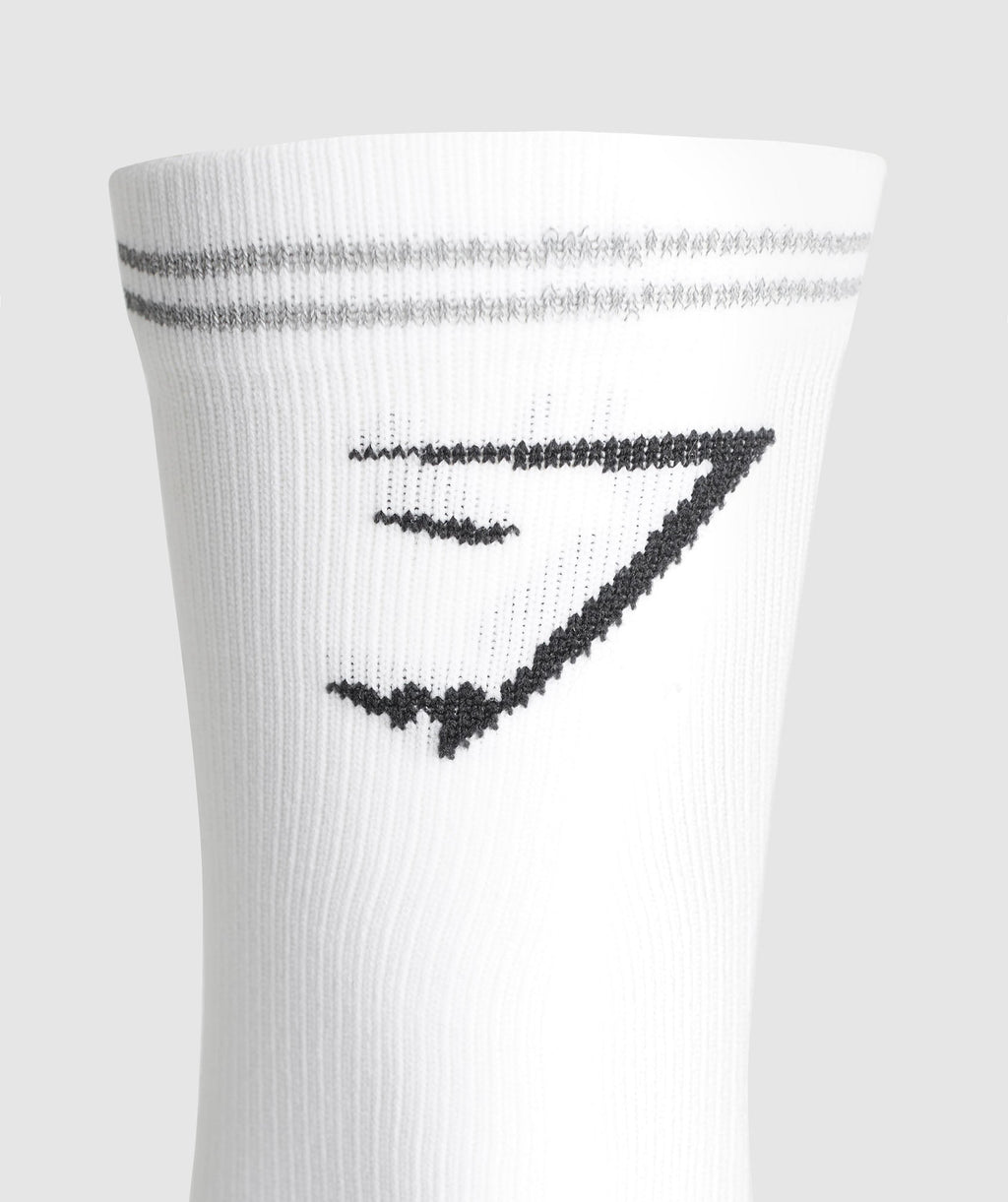 gymshark-crew-running-socks-white-black-aw24