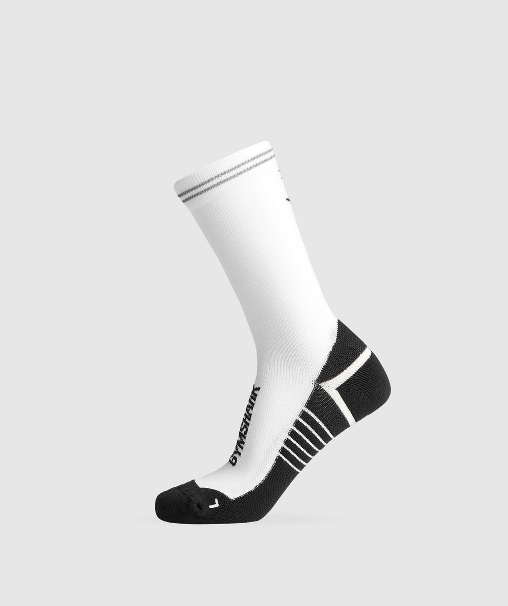 gymshark-crew-running-socks-white-black-aw24