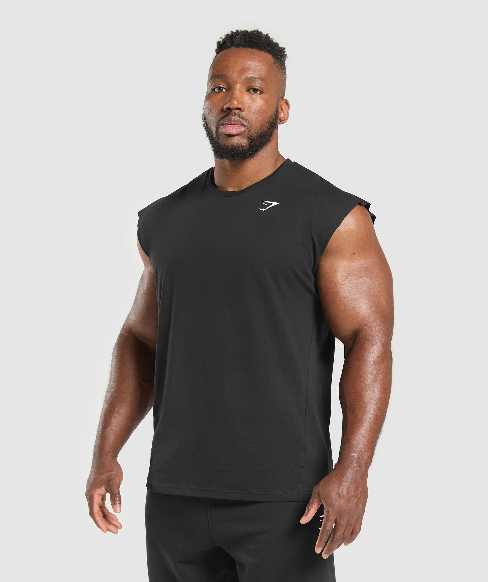 gymshark-critical-cut-off-tank-black-ss25