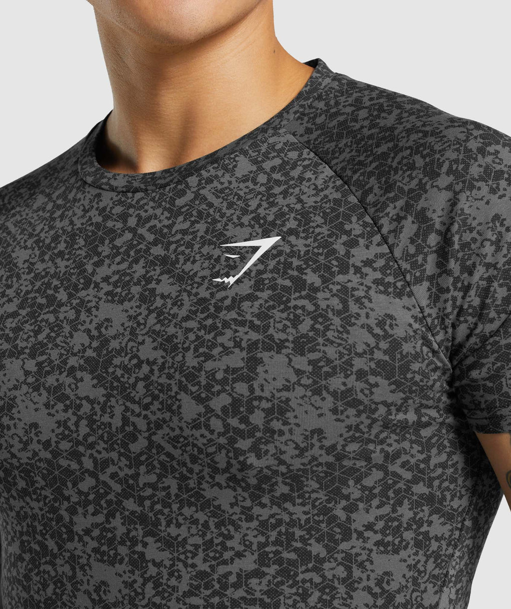 gymshark-critical-muscle-fit-t-shirt-charcoal-print-aw21