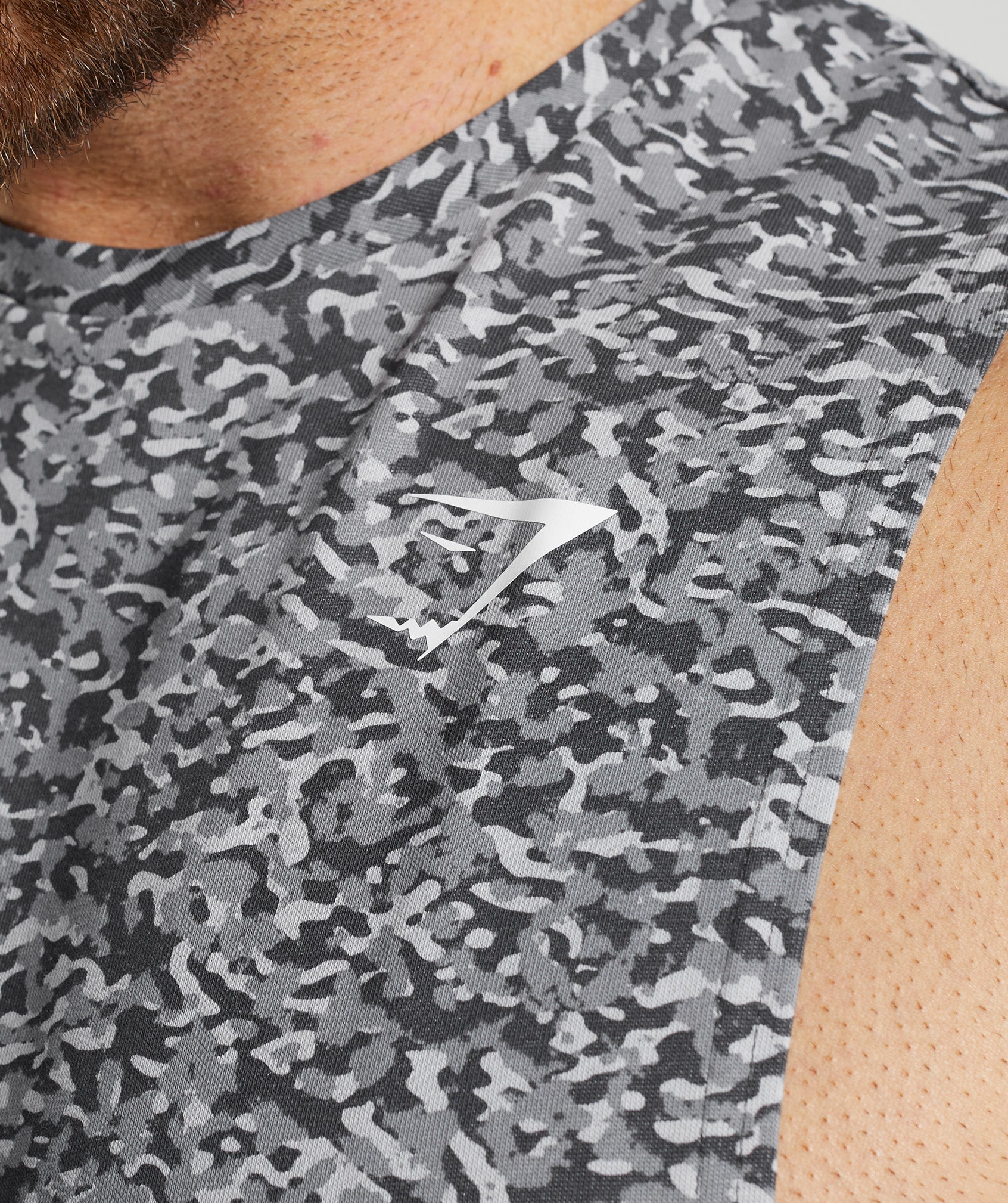 gymshark-react-drop-arm-tank-onyx-grey-ss23