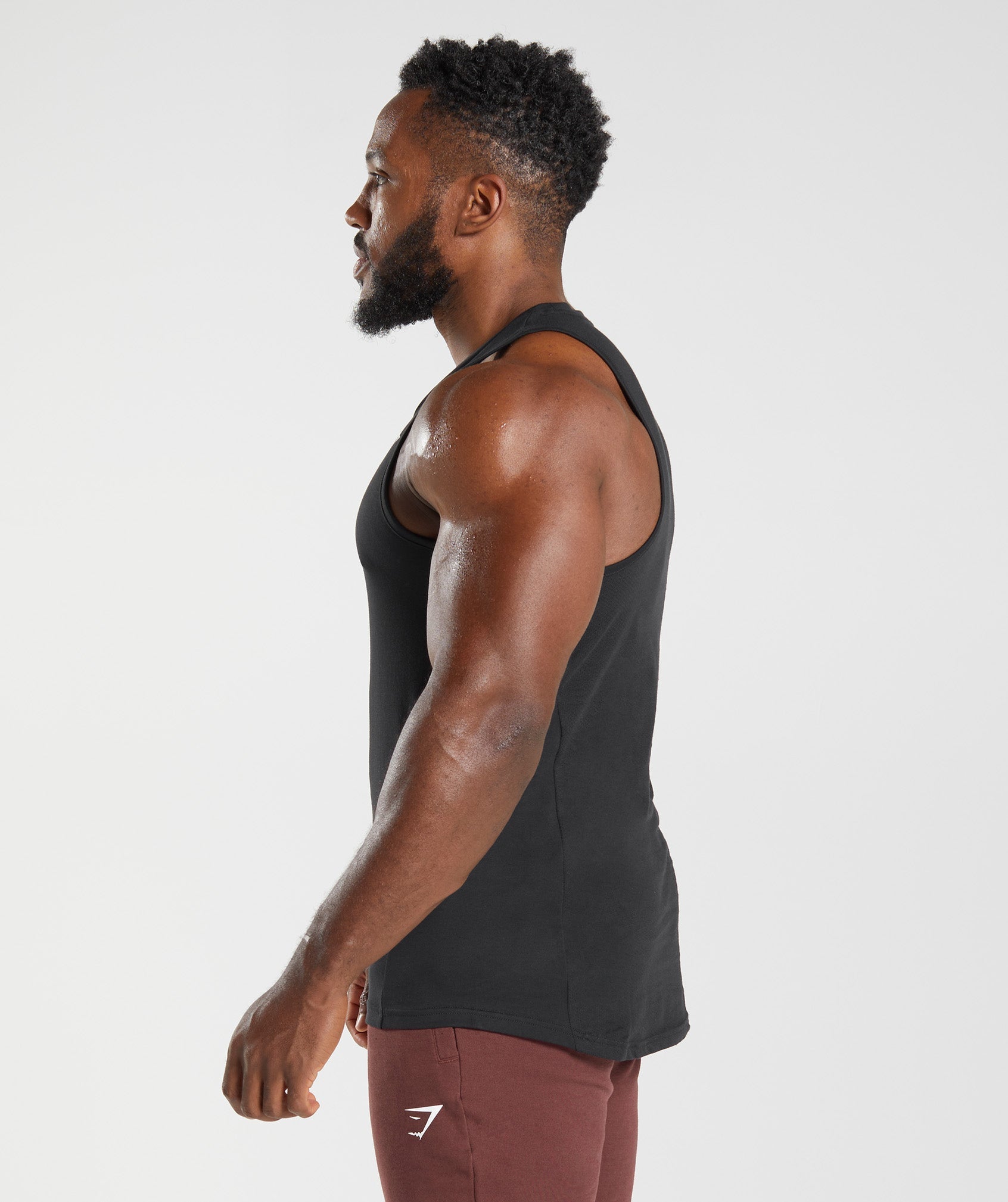 gymshark-react-tank-black-aw22