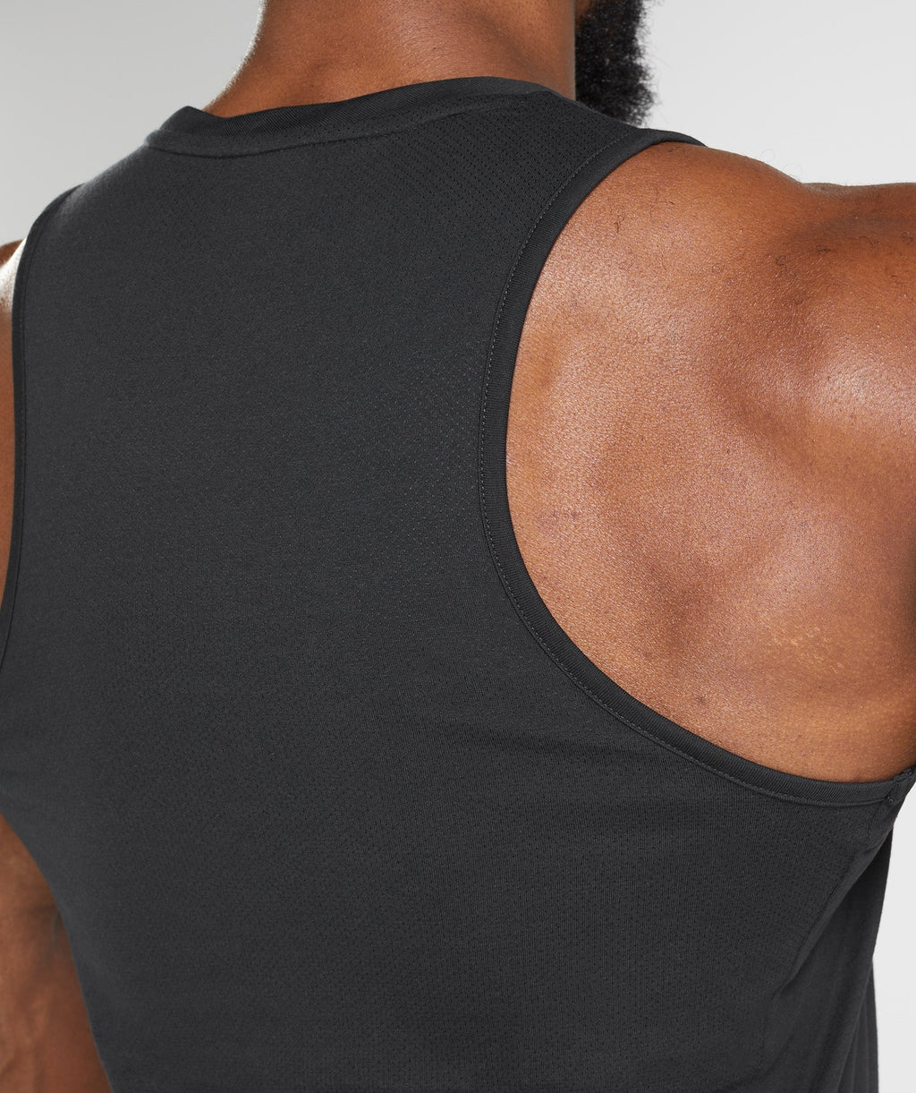 gymshark-react-tank-black-aw22