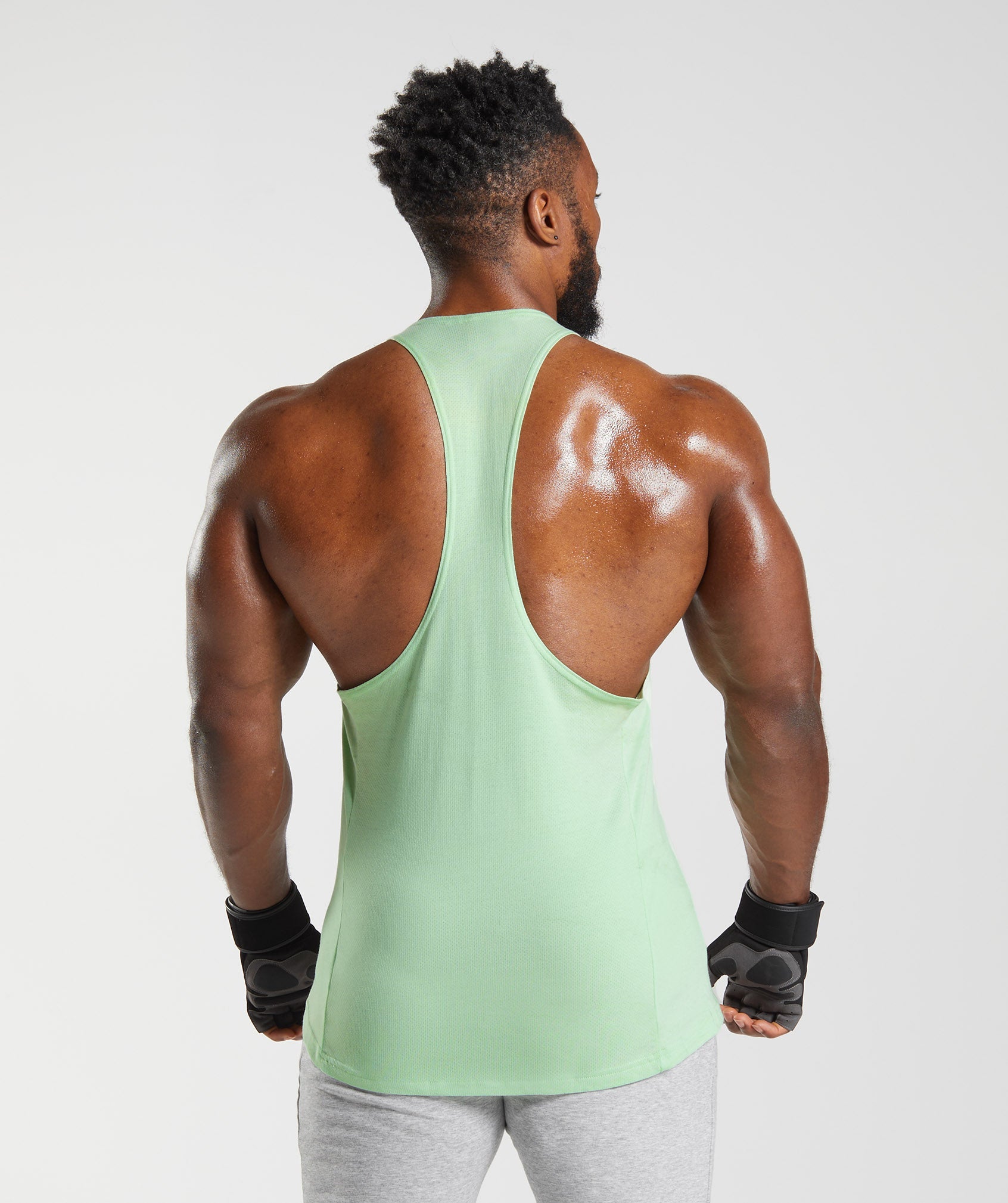 gymshark-react-stringer-aloe-green-aw22