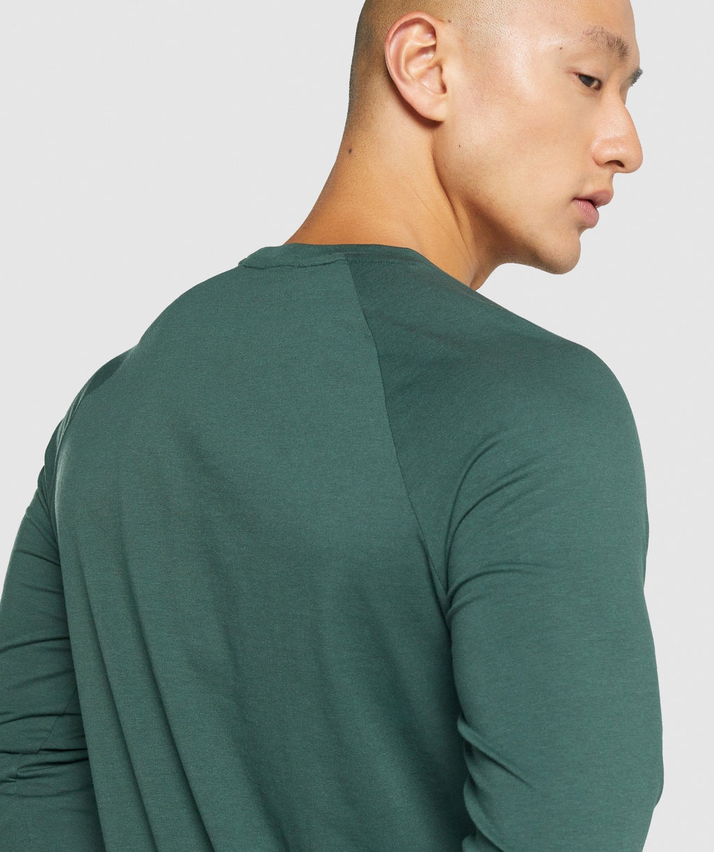 gymshark-critical-long-sleeve-t-shirt-dark-green-aw21