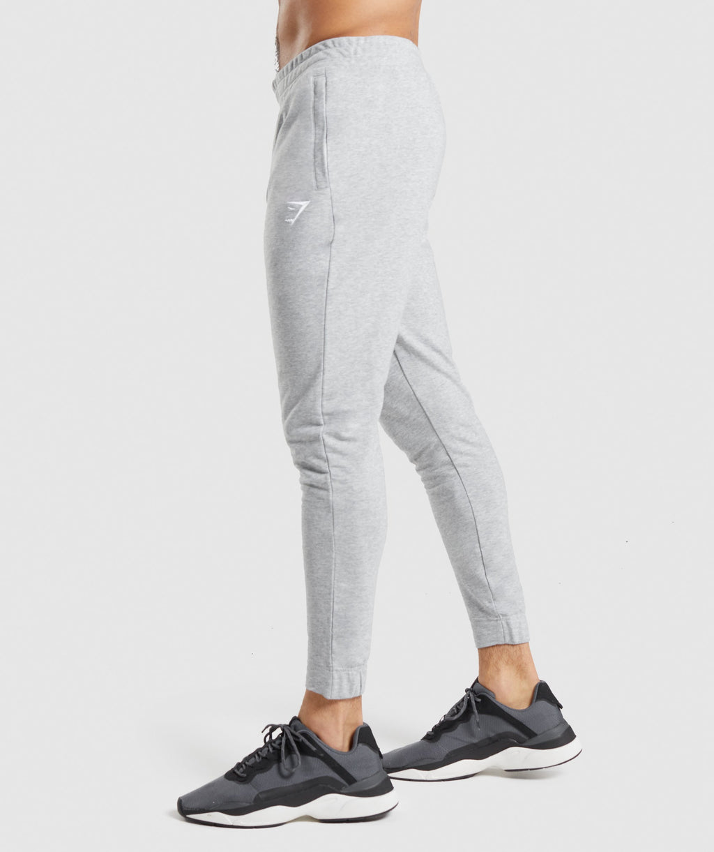 gymshark-critical-joggers-light-grey-marl-aw21