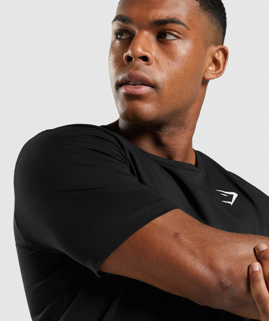 gymshark-critical-t-shirt-black