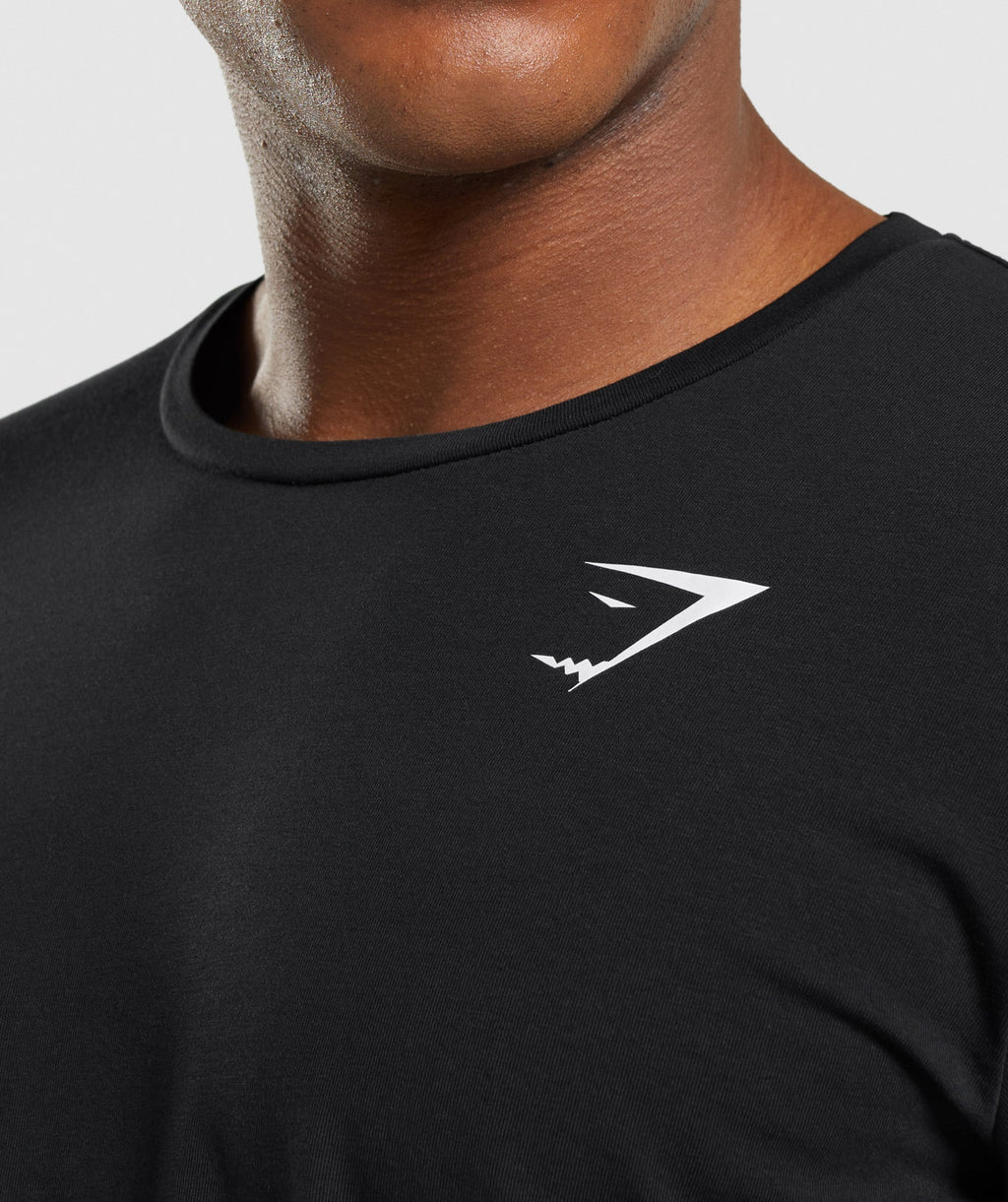 gymshark-critical-t-shirt-black