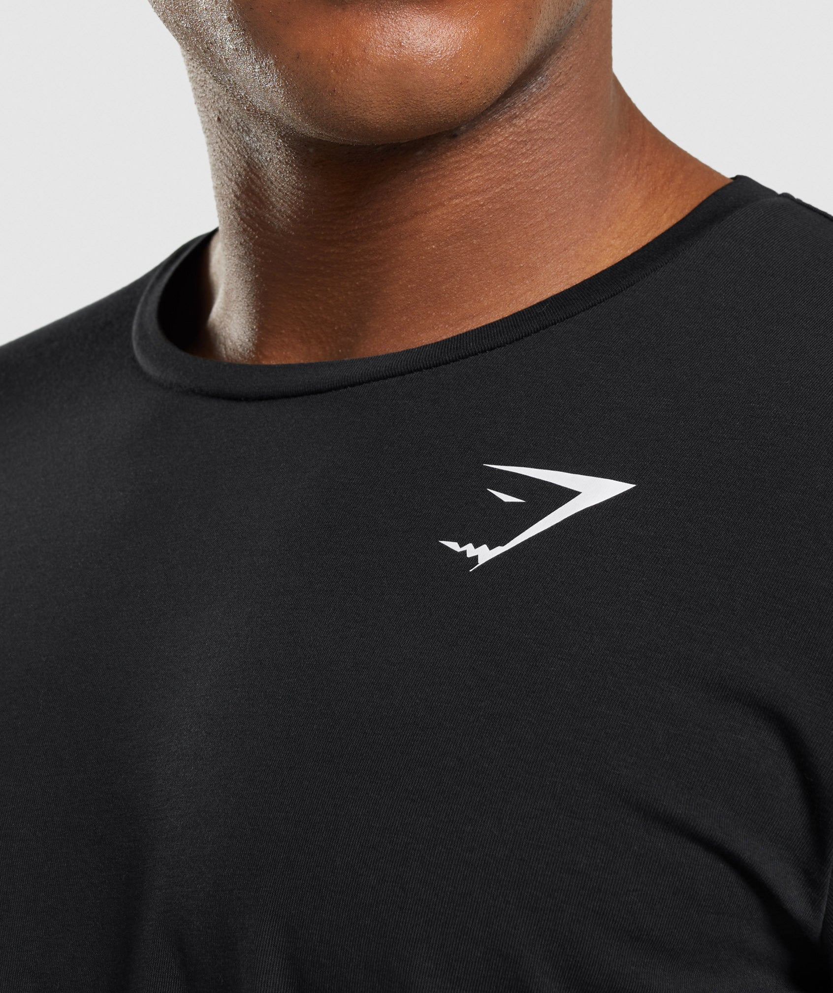 gymshark-critical-t-shirt-black