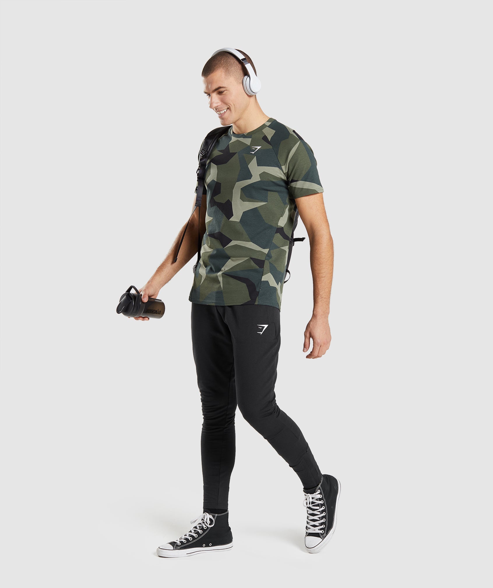 gymshark-critical-t-shirt-green-print-ss22