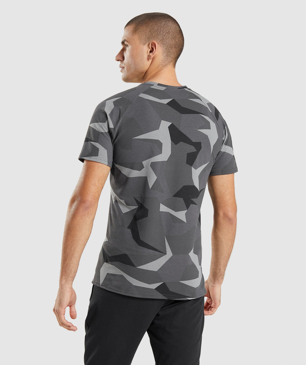 gymshark-critical-t-shirt-black-print-ss22