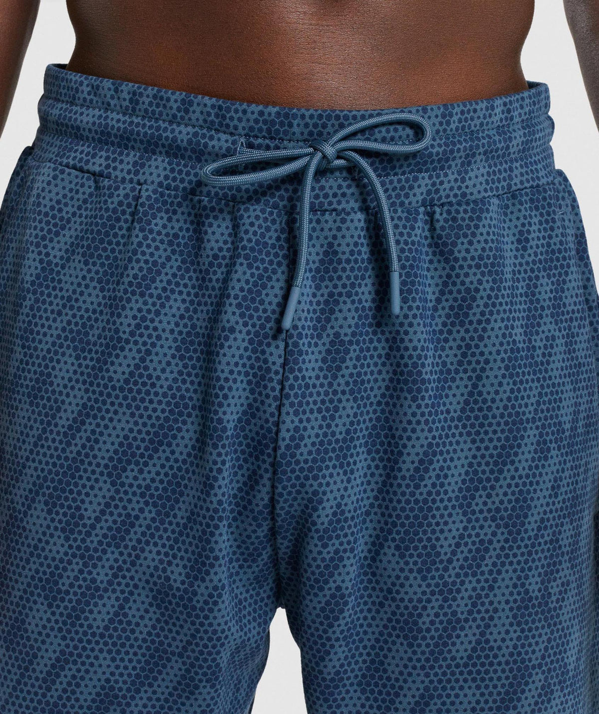 gymshark-critical-9-shorts-teal-print