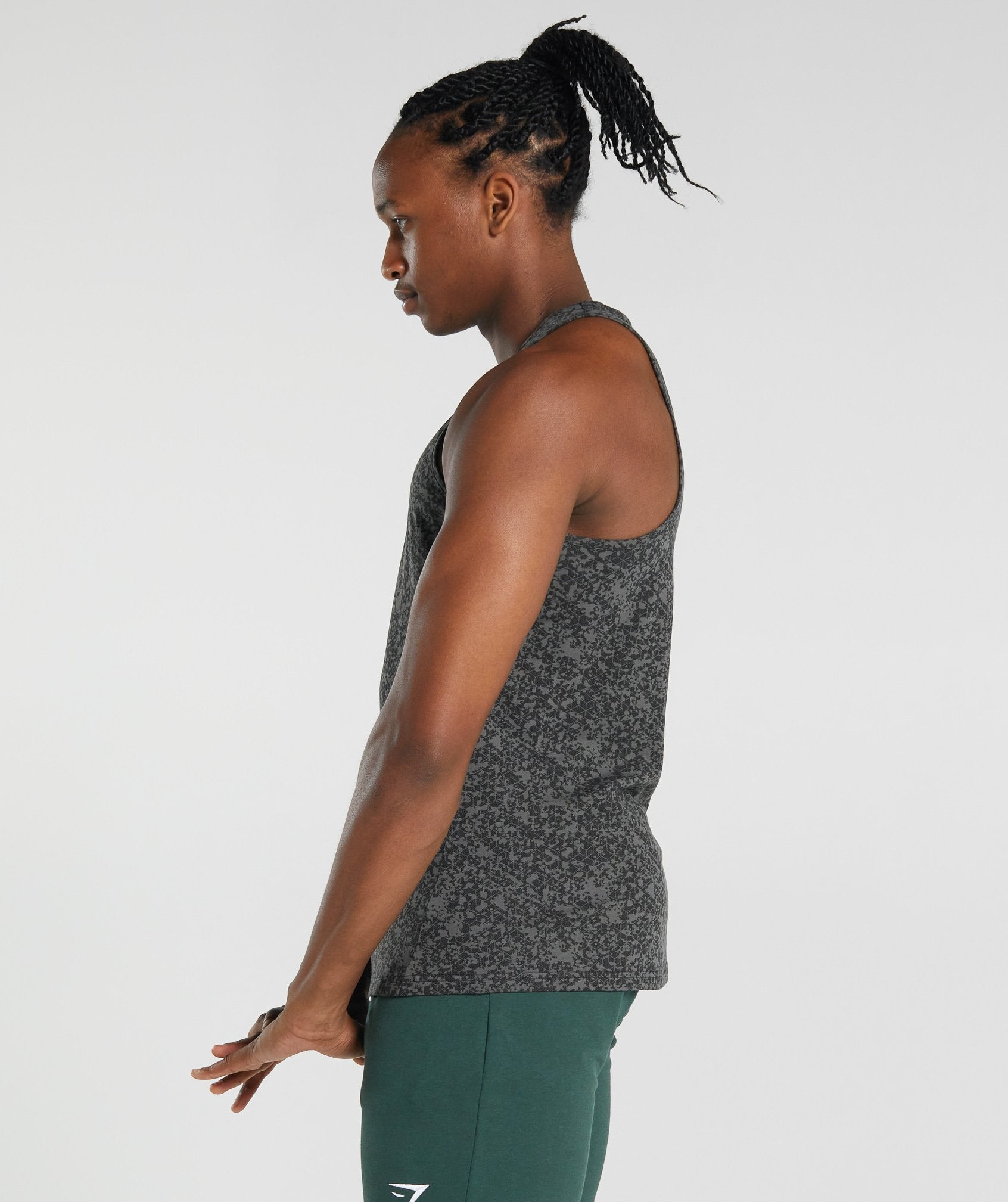 gymshark-critical-tank-charcoal-print-aw21