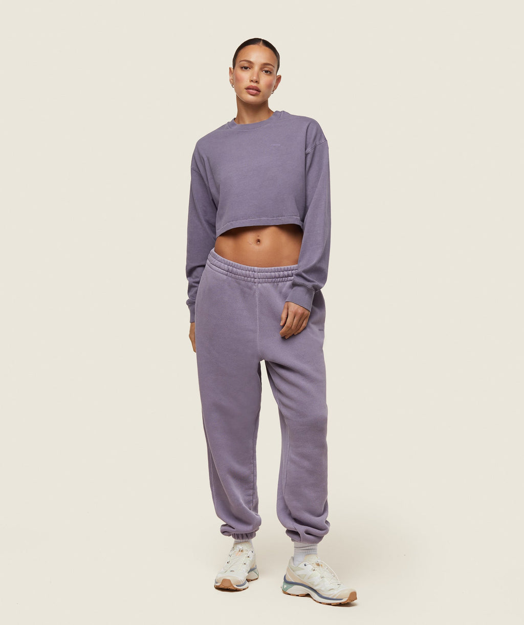 gymshark-everywear-cropped-long-sleeve-tee-fog-purple-ss24