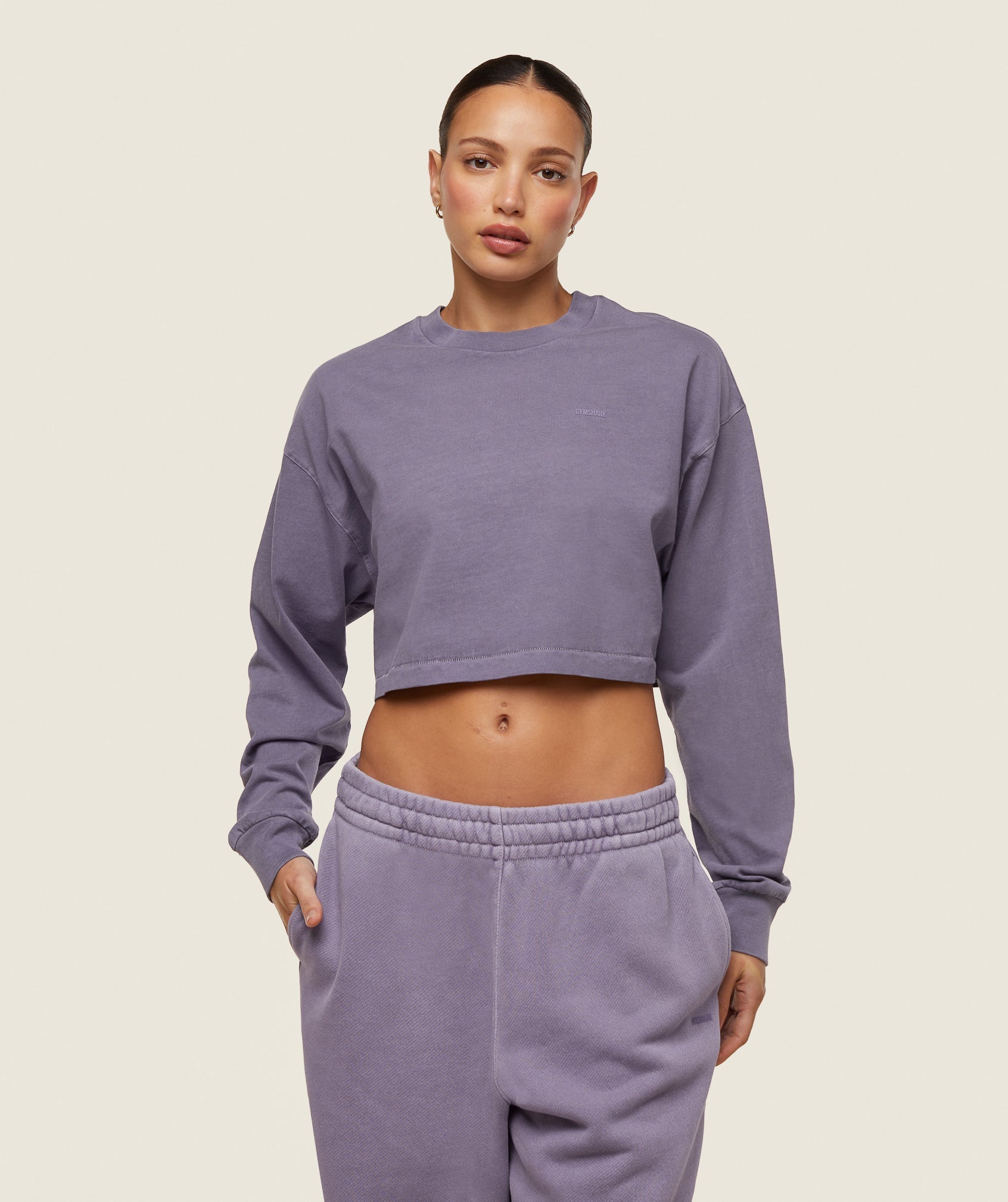 gymshark-everywear-cropped-long-sleeve-tee-fog-purple-ss24