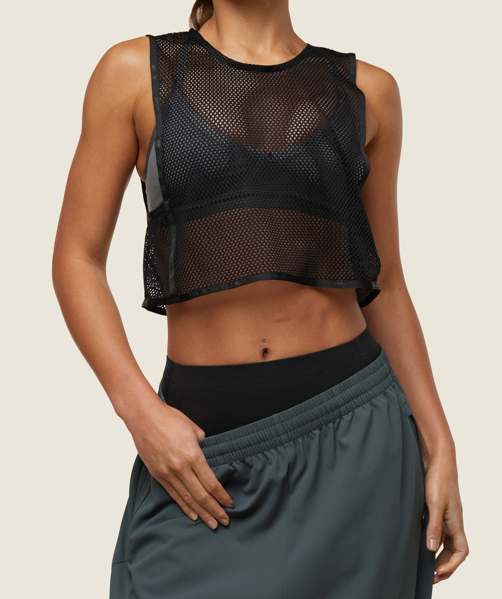 gymshark-everywear-cropped-mesh-tank-black-ss24
