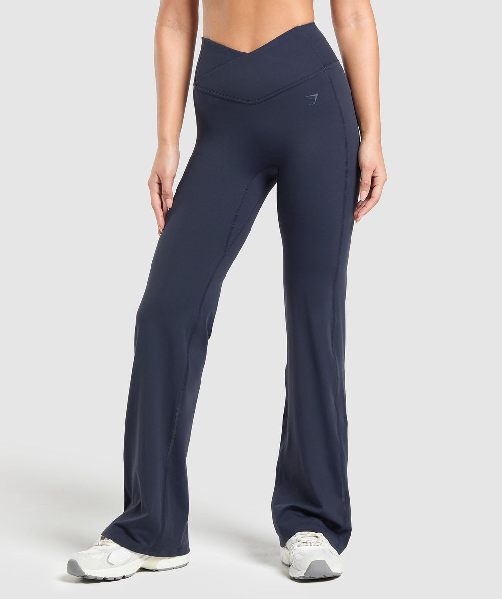 gymshark-crossover-flared-regular-leggings-heavy-blue-ss25