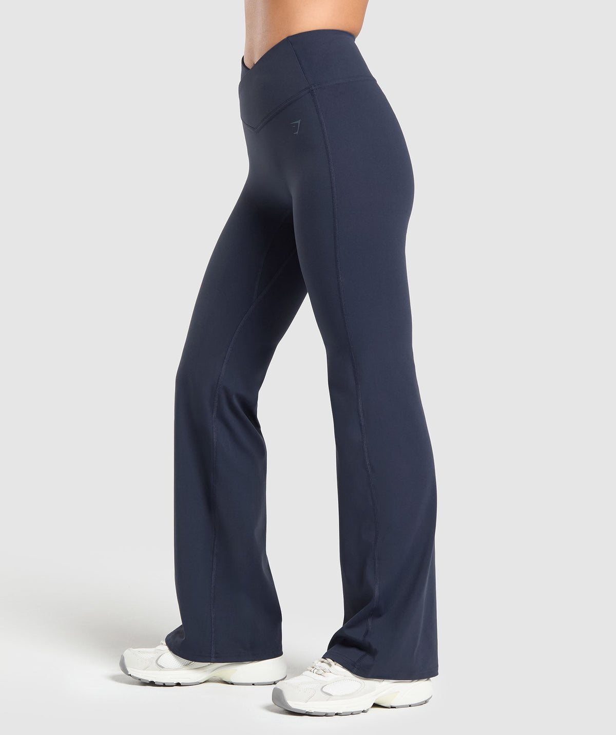 gymshark-crossover-flared-regular-leggings-heavy-blue-ss25