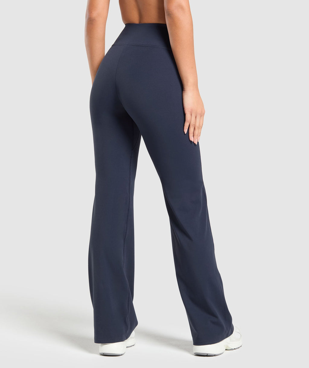gymshark-crossover-flared-regular-leggings-heavy-blue-ss25