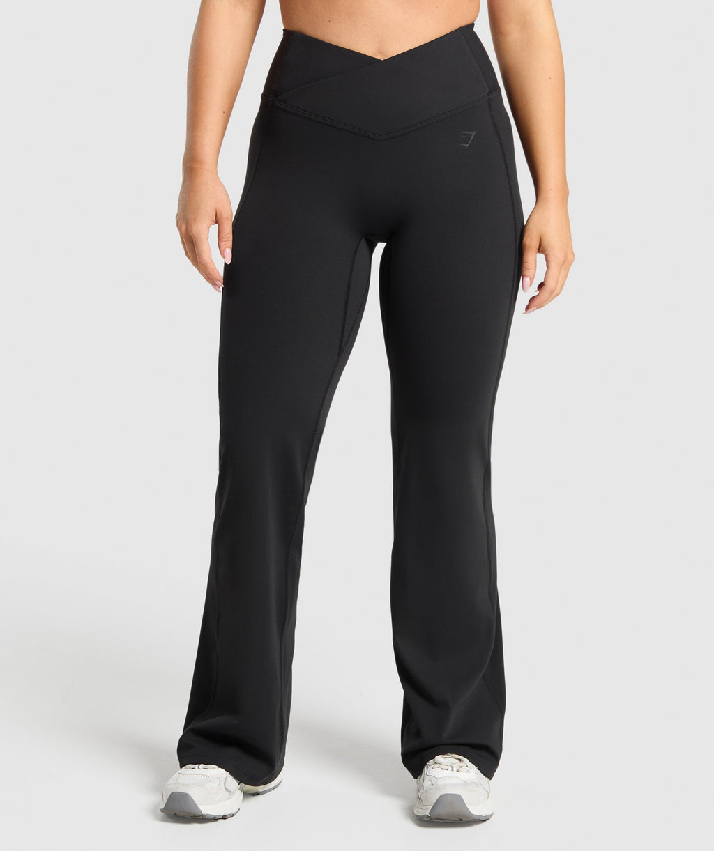 gymshark-crossover-flared-short-leggings-leggings-black-ss25