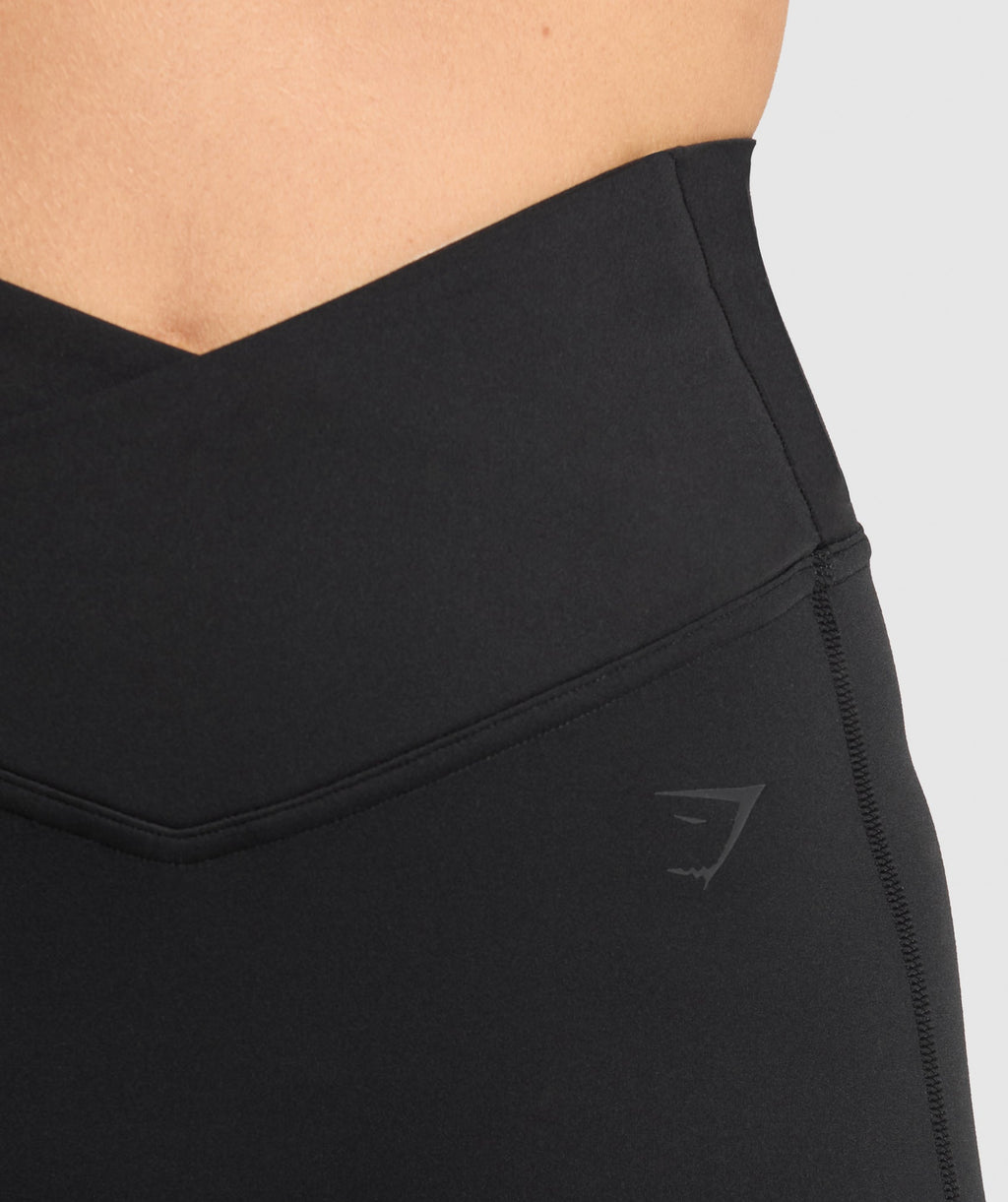 gymshark-crossover-flared-short-leggings-leggings-black-ss25