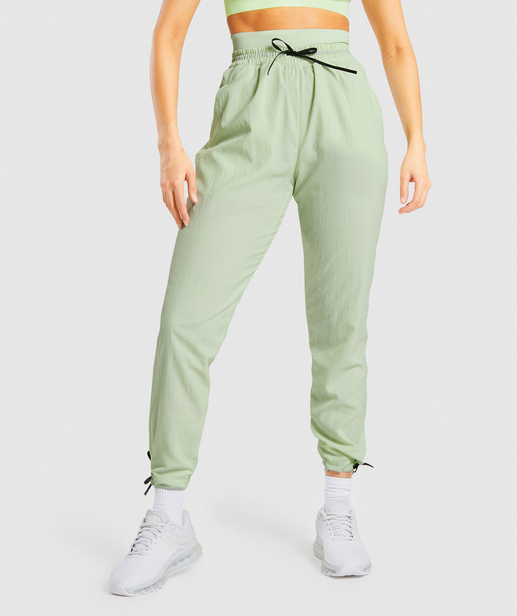 gymshark-cty-joggers-light-green