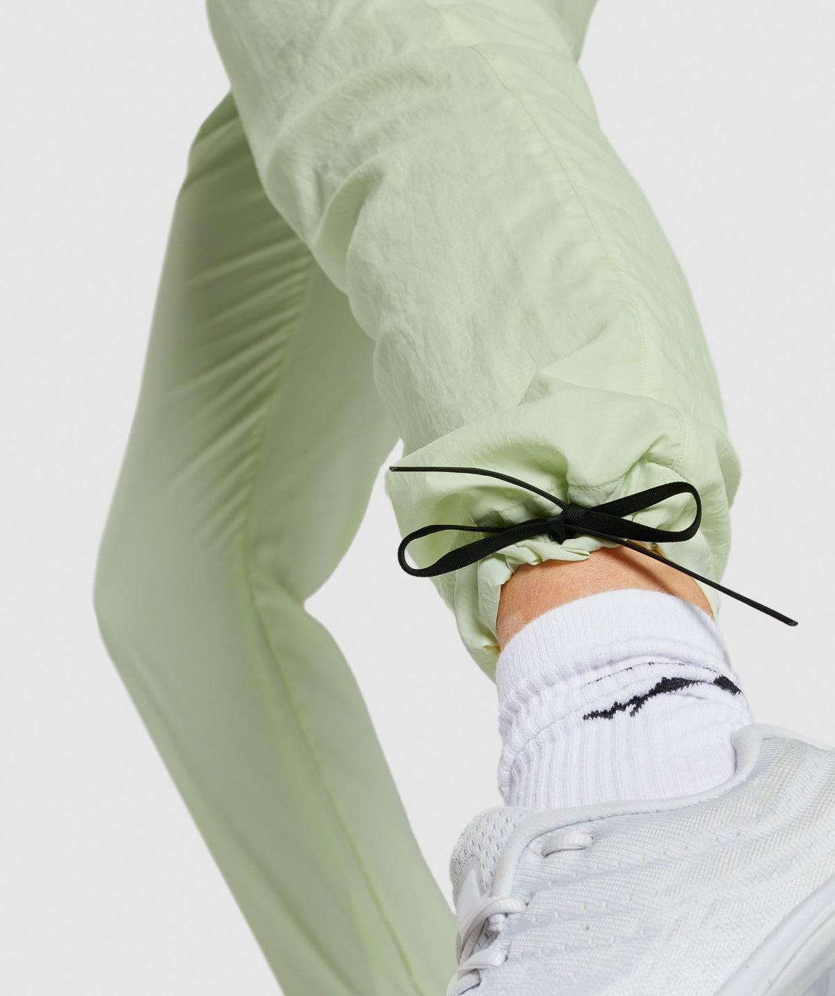 gymshark-cty-joggers-light-green