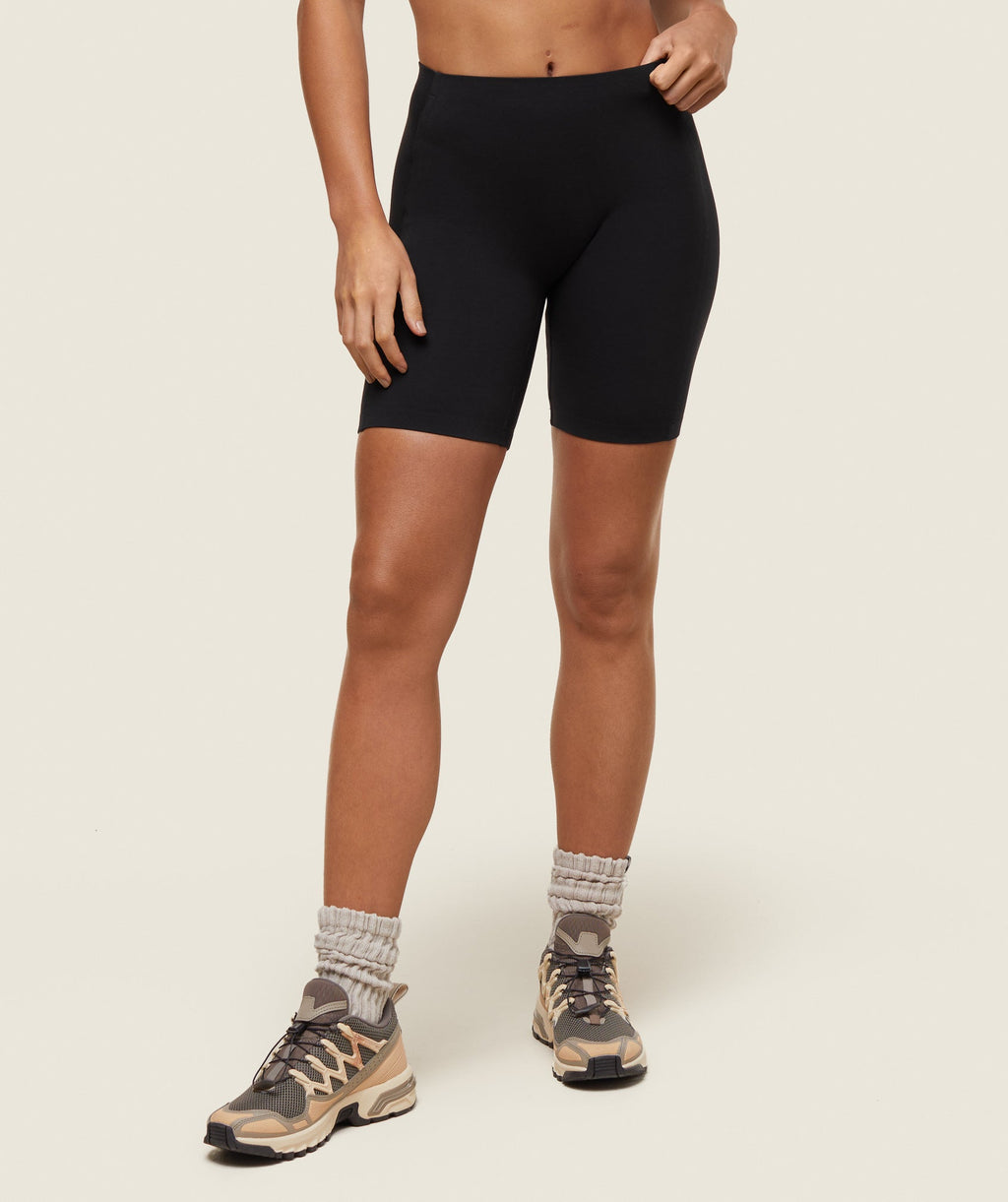 gymshark-everywear-cycling-shorts-black-heavy-blue-ss24