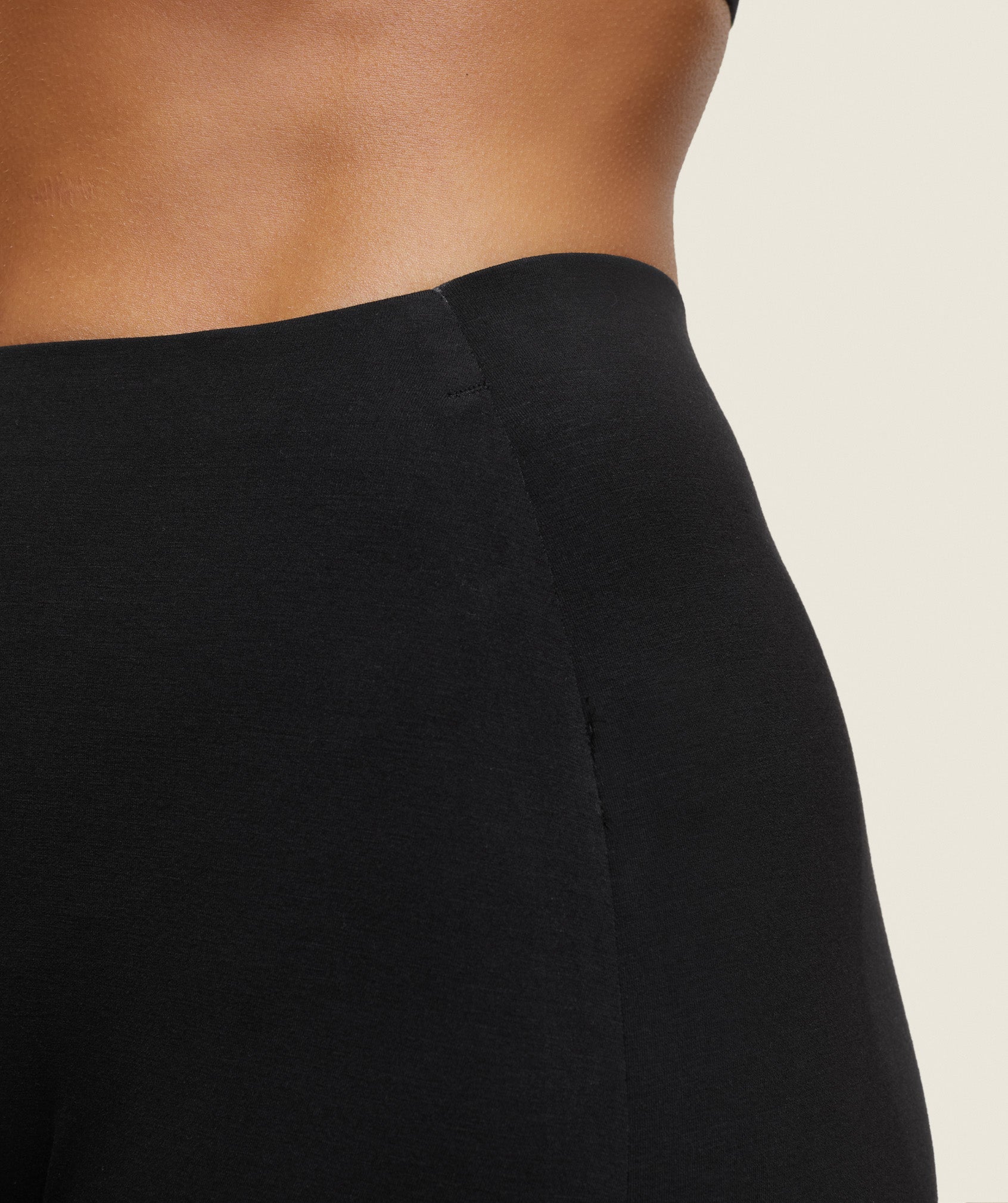 gymshark-everywear-cycling-shorts-black-heavy-blue-ss24