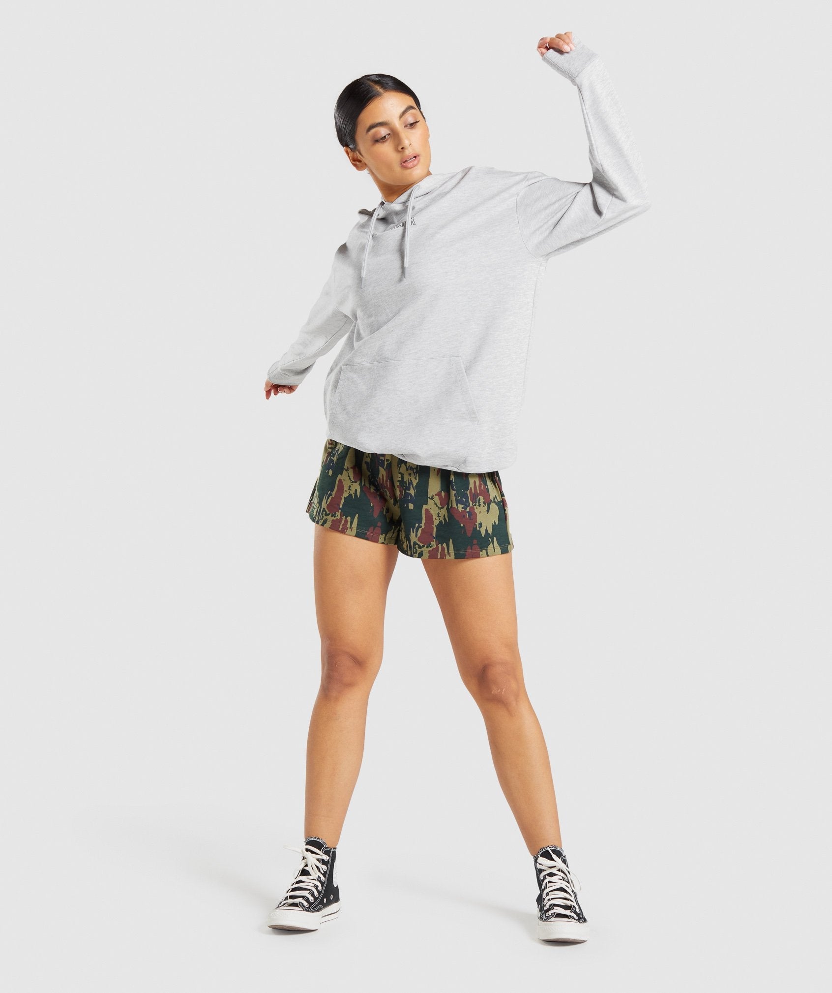 gymshark-distort-graphic-hoodie-light-grey-marl