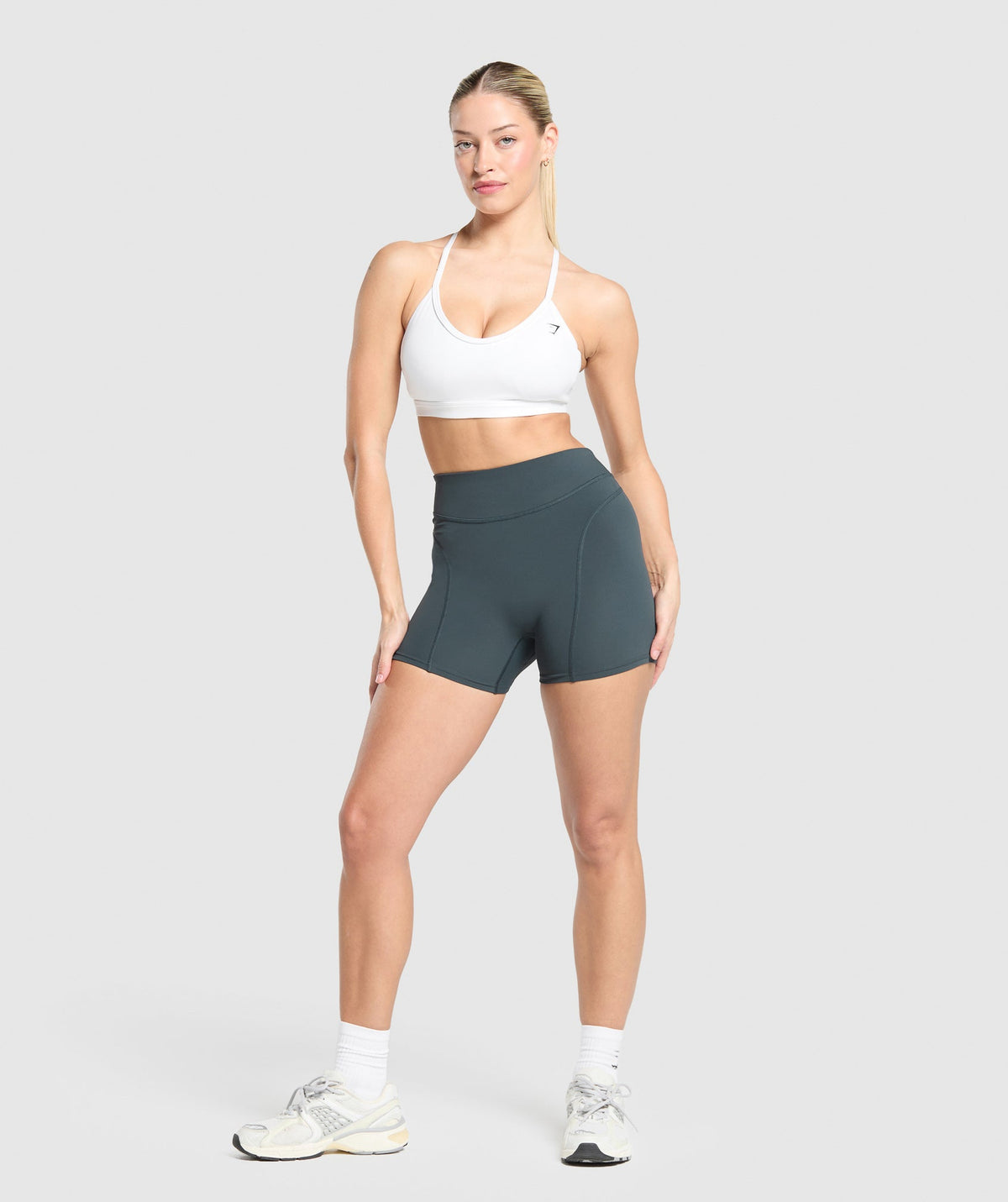 gymshark-dipped-waistband-shorts-shorts-teal-ss25