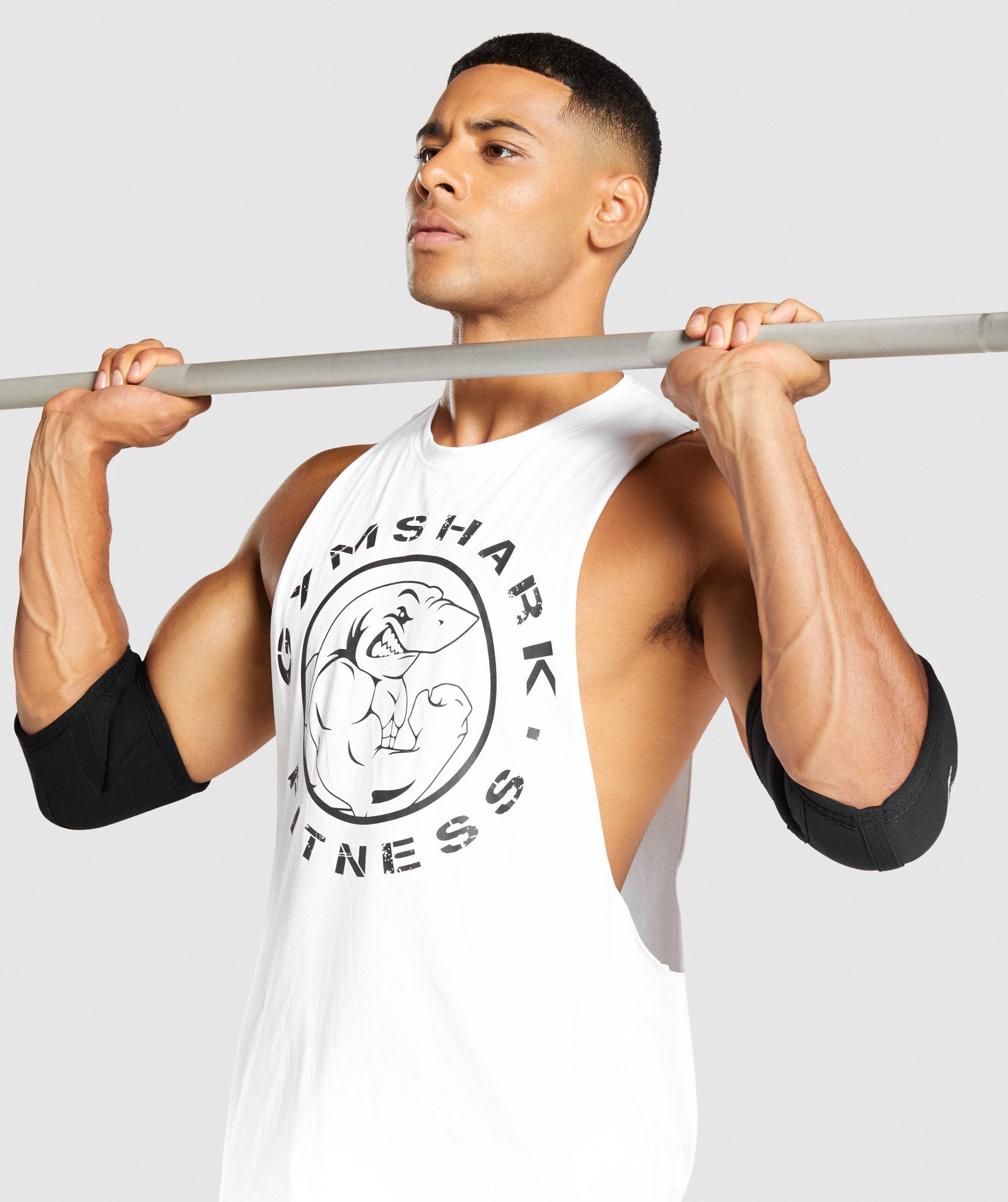 gymshark-elbow-sleeves-black