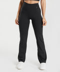 gymshark-elevate-flared-leggings-black-aw22