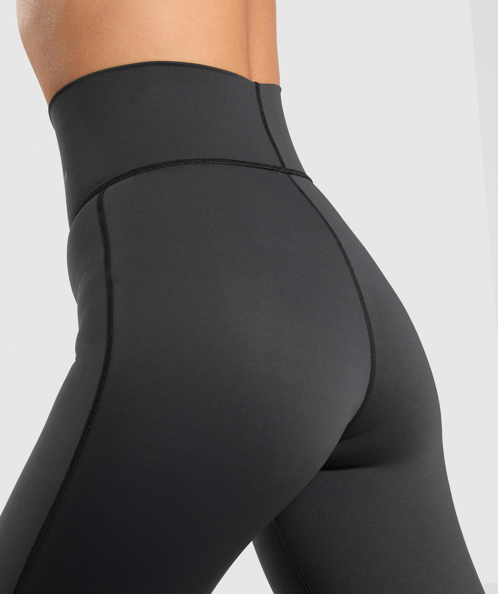 gymshark-elevate-flared-leggings-2-0-black-aw24