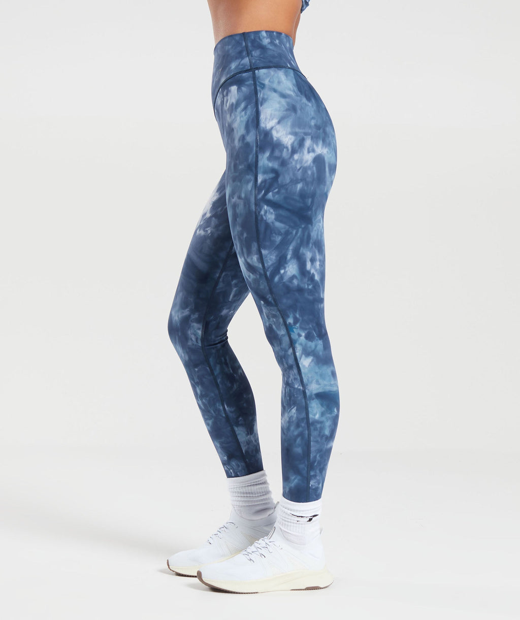 gymshark-elevate-leggings-lakeside-blue-spray-dye-aw22