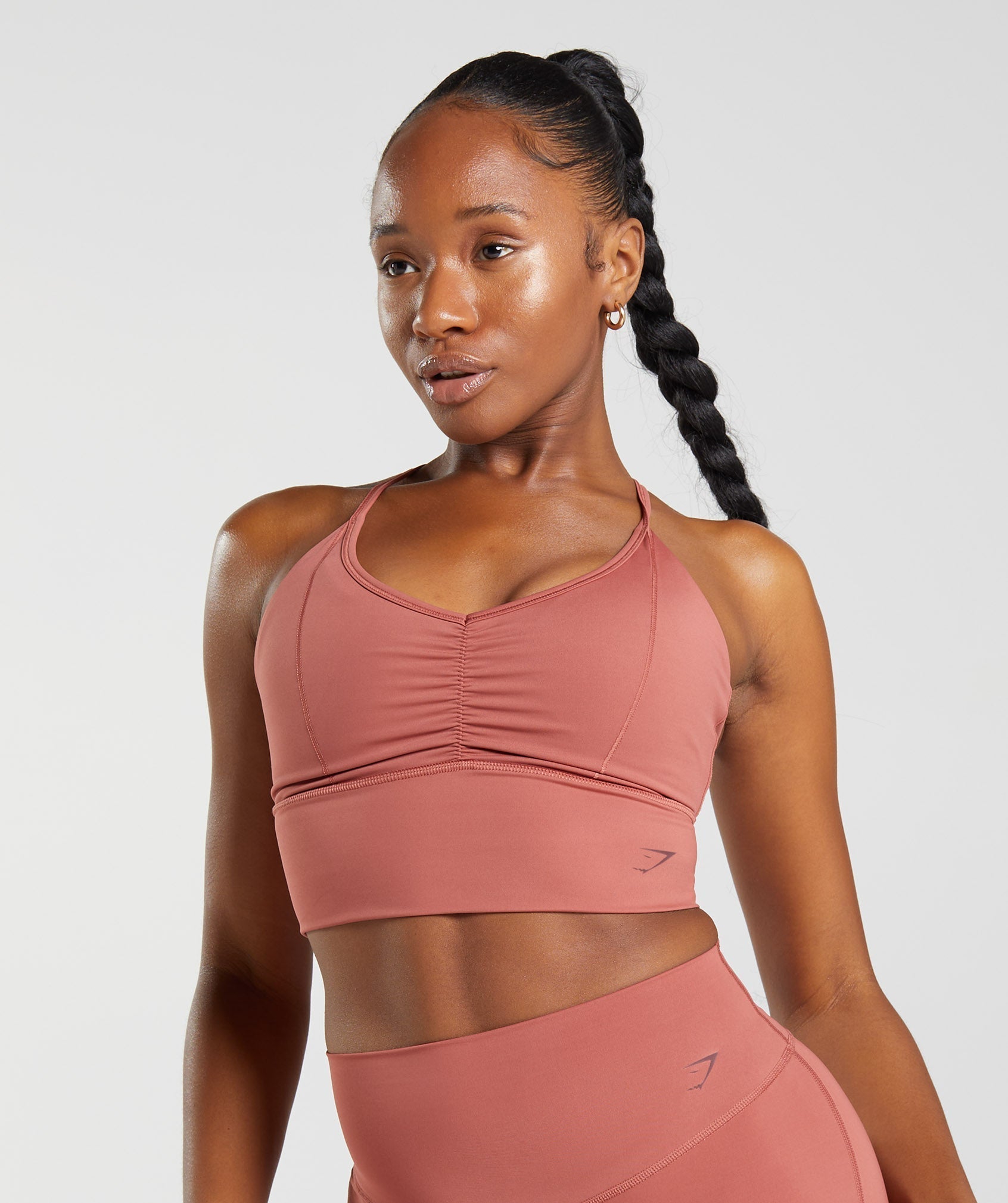 gymshark-elevate-longline-sports-bra-rose-brown-aw22