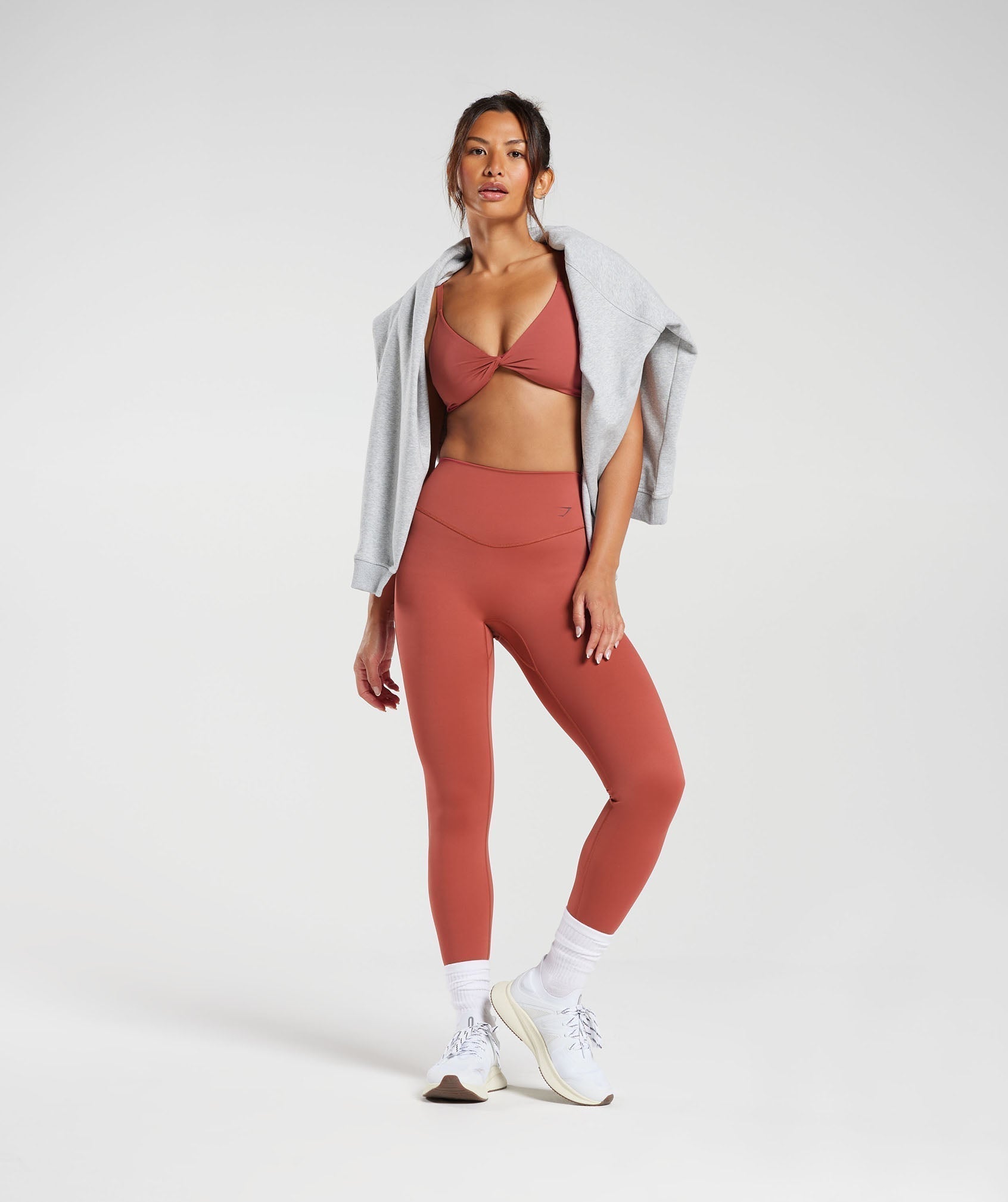 gymshark-elevate-twist-front-bralette-rust-red-aw23