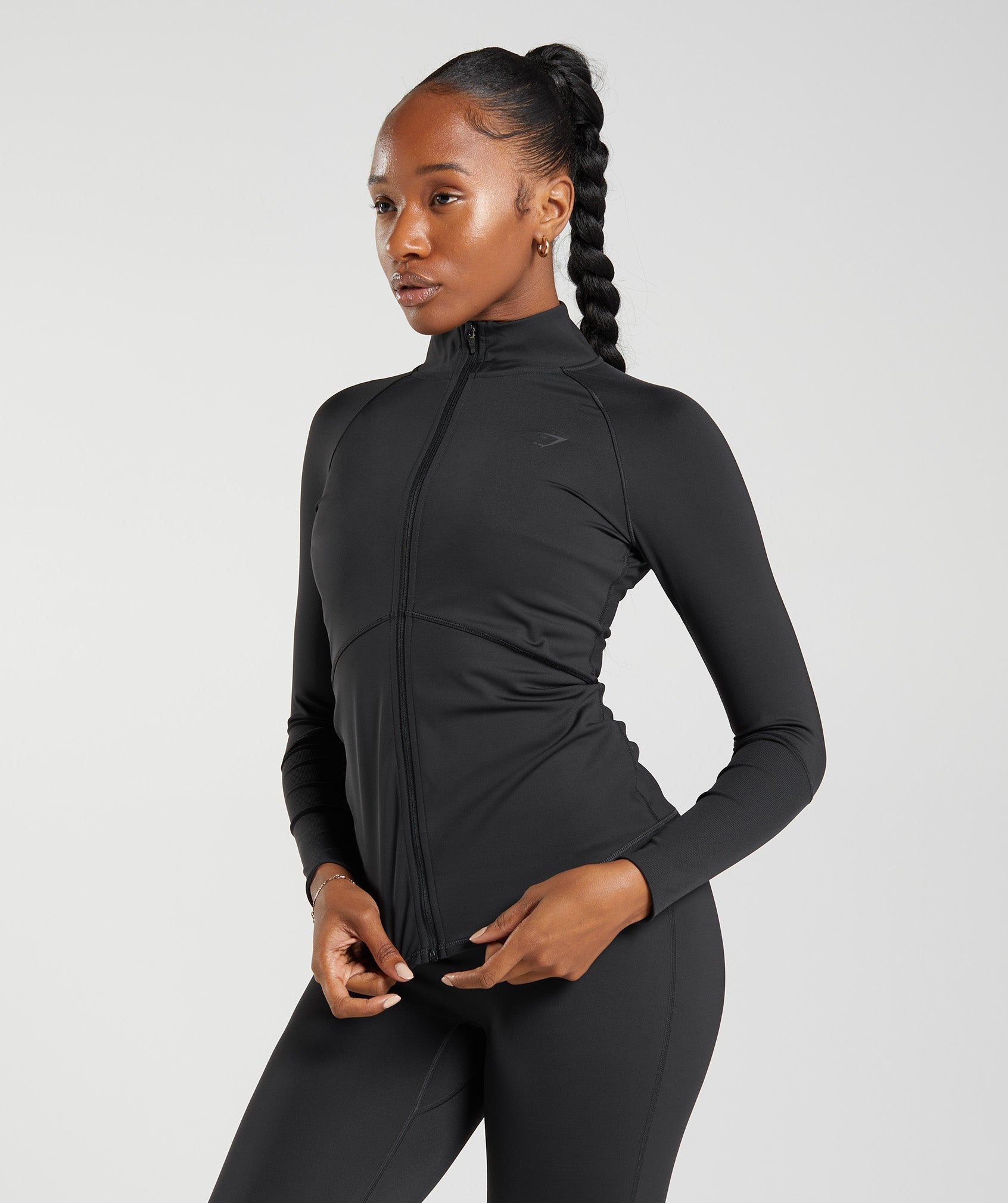 gymshark-elevate-zip-jacket-black-aw22