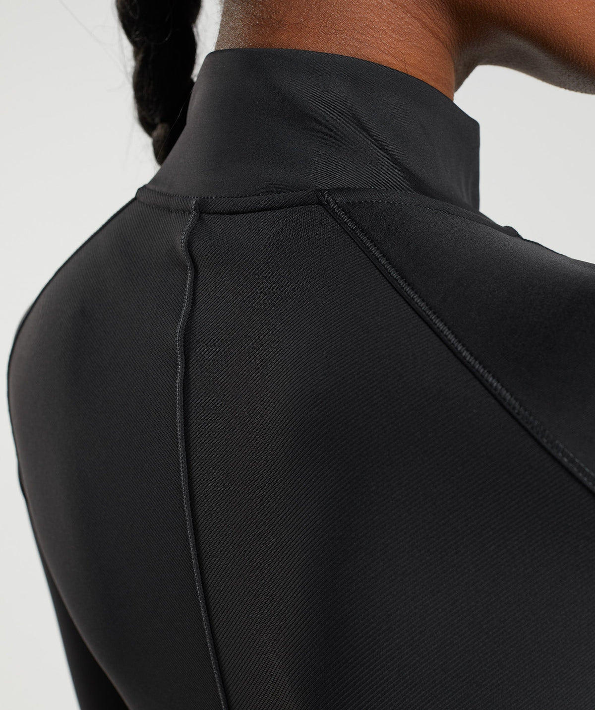 gymshark-elevate-zip-jacket-black-aw22
