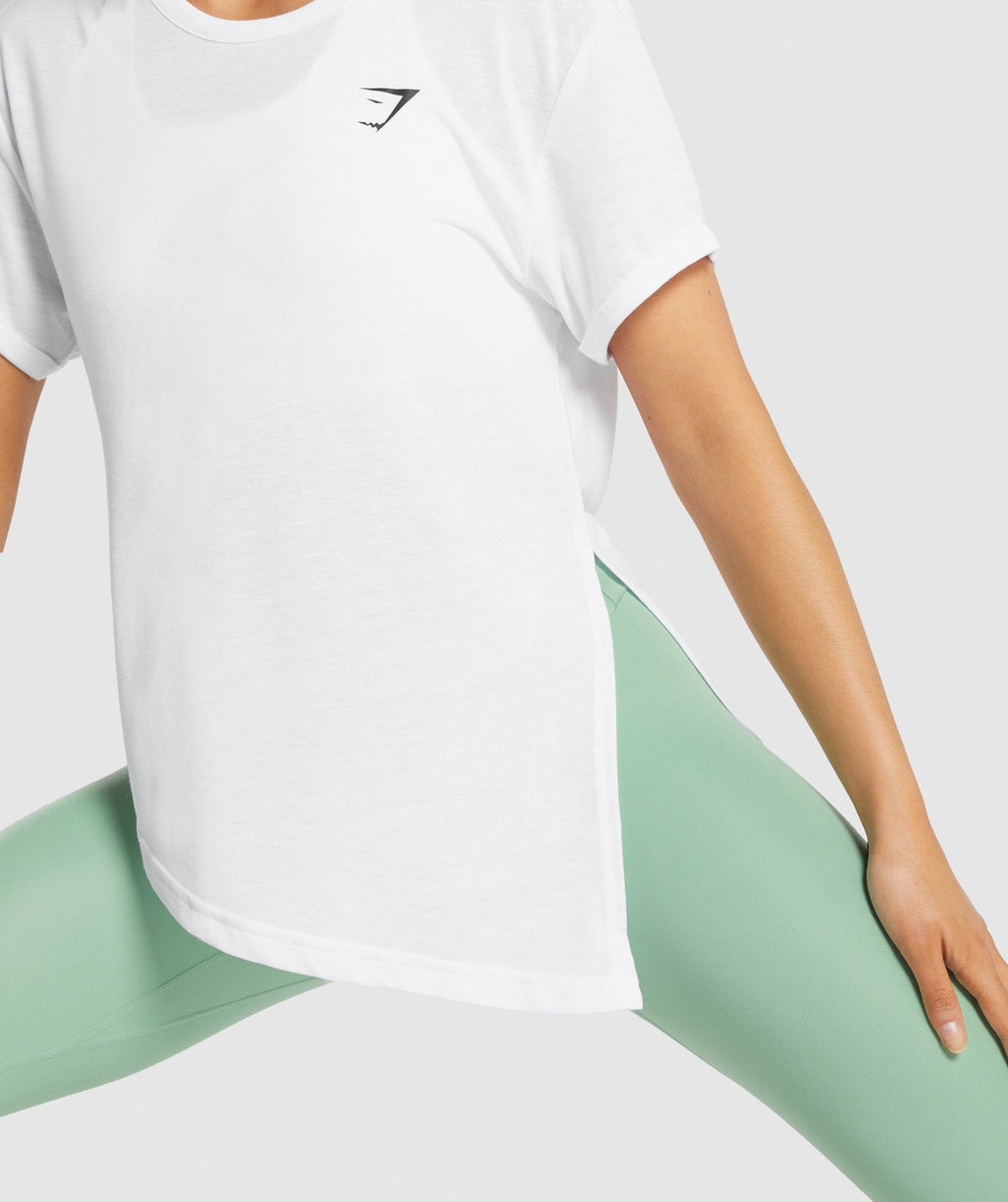 gymshark-essential-t-shirt-white