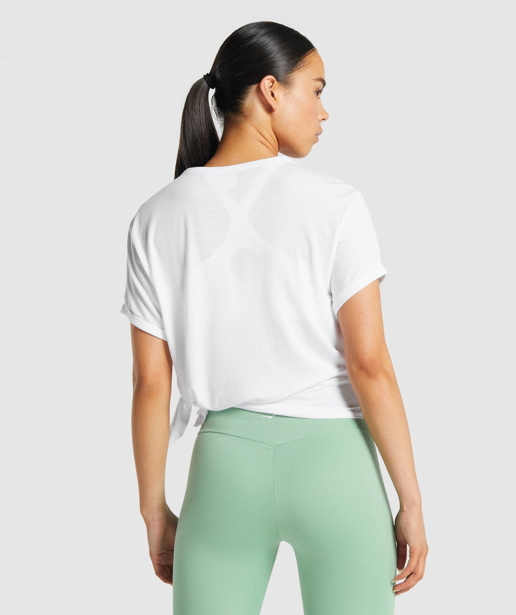 gymshark-essential-t-shirt-white