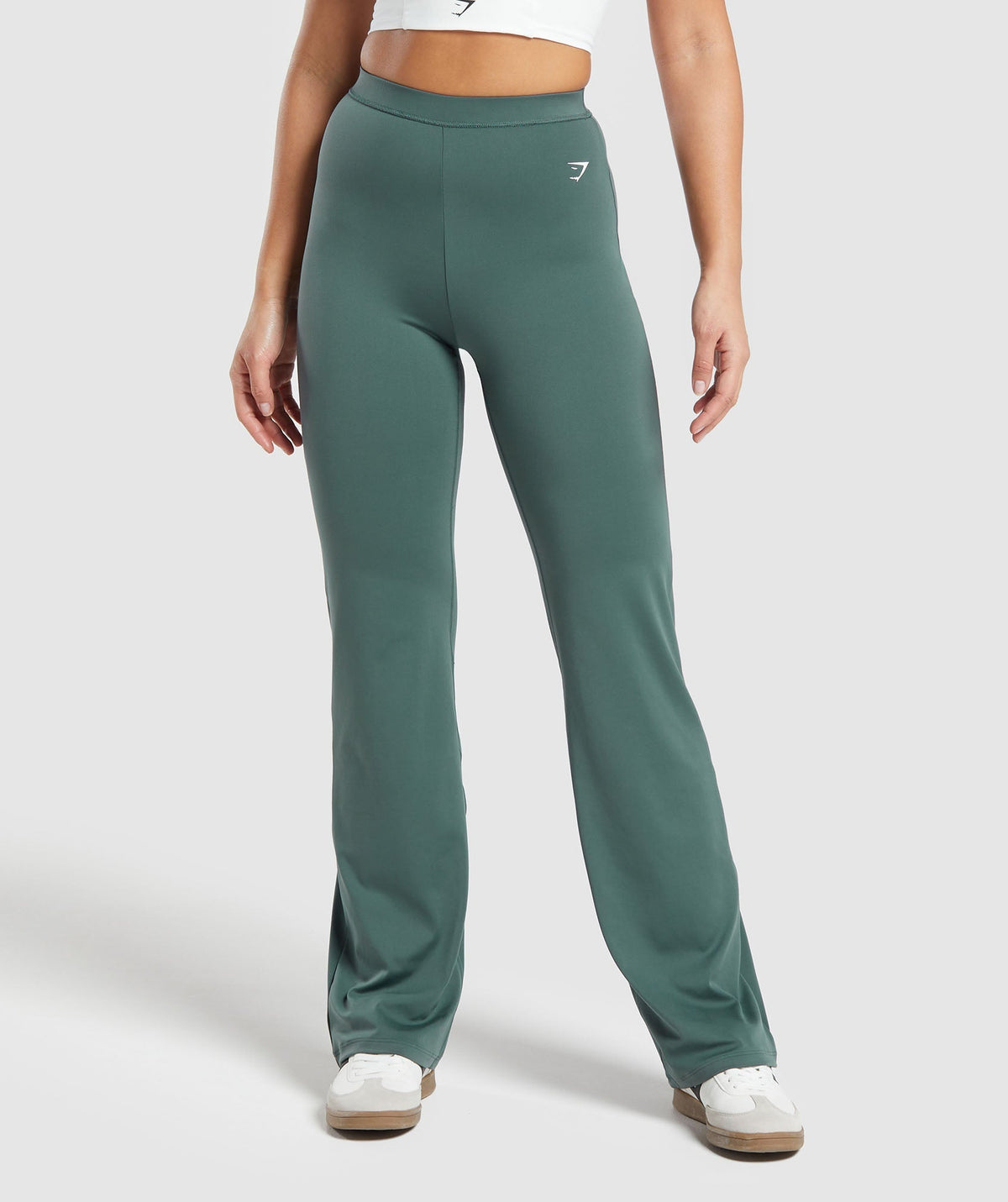 gymshark-everyday-regular-flared-leggings-teal-ss24