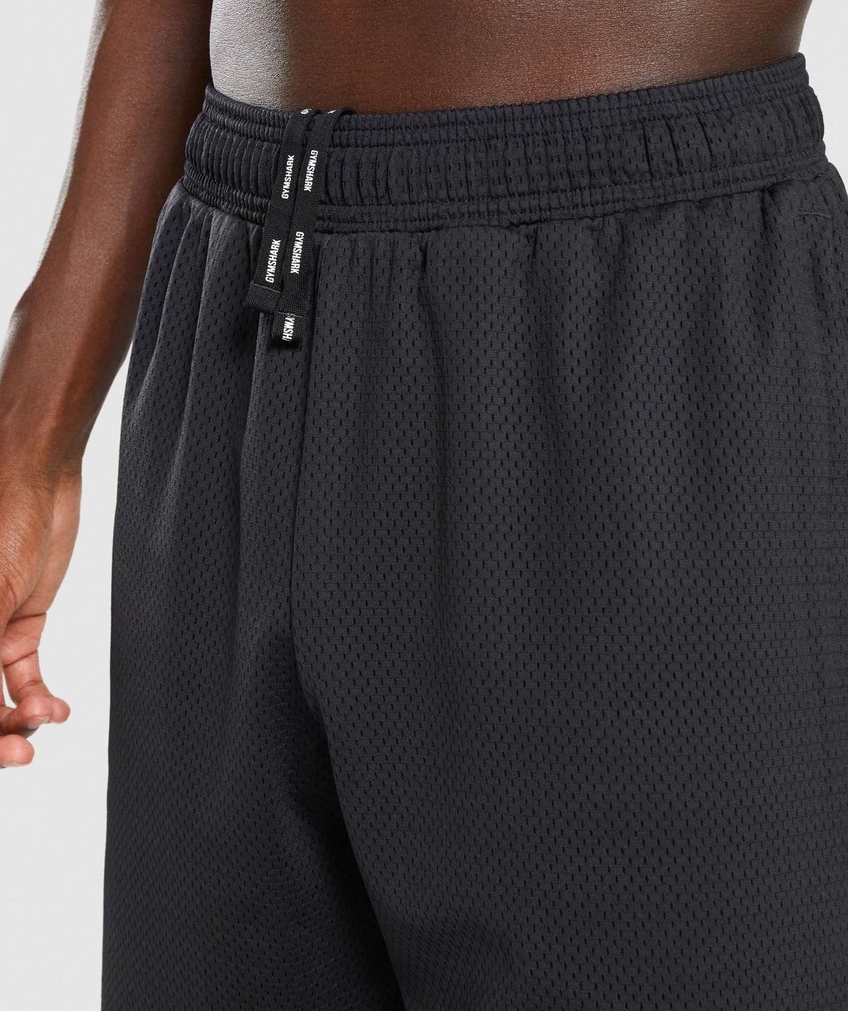 gymshark-element-mesh-shorts-black