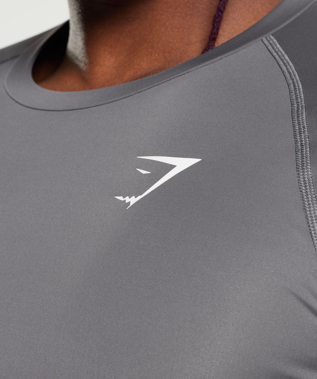 gymshark-element-baselayer-t-shirt-silhouette-grey-ss23