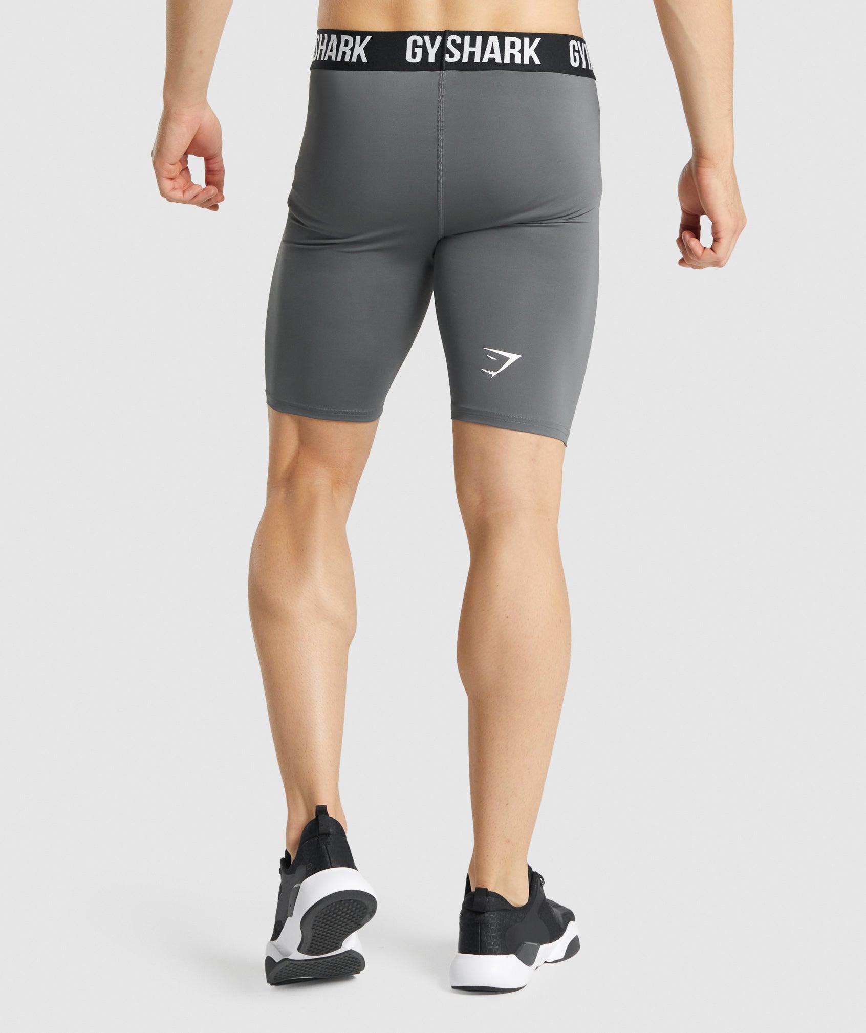 gymshark-element-baselayer-shorts-charcoal-aw21