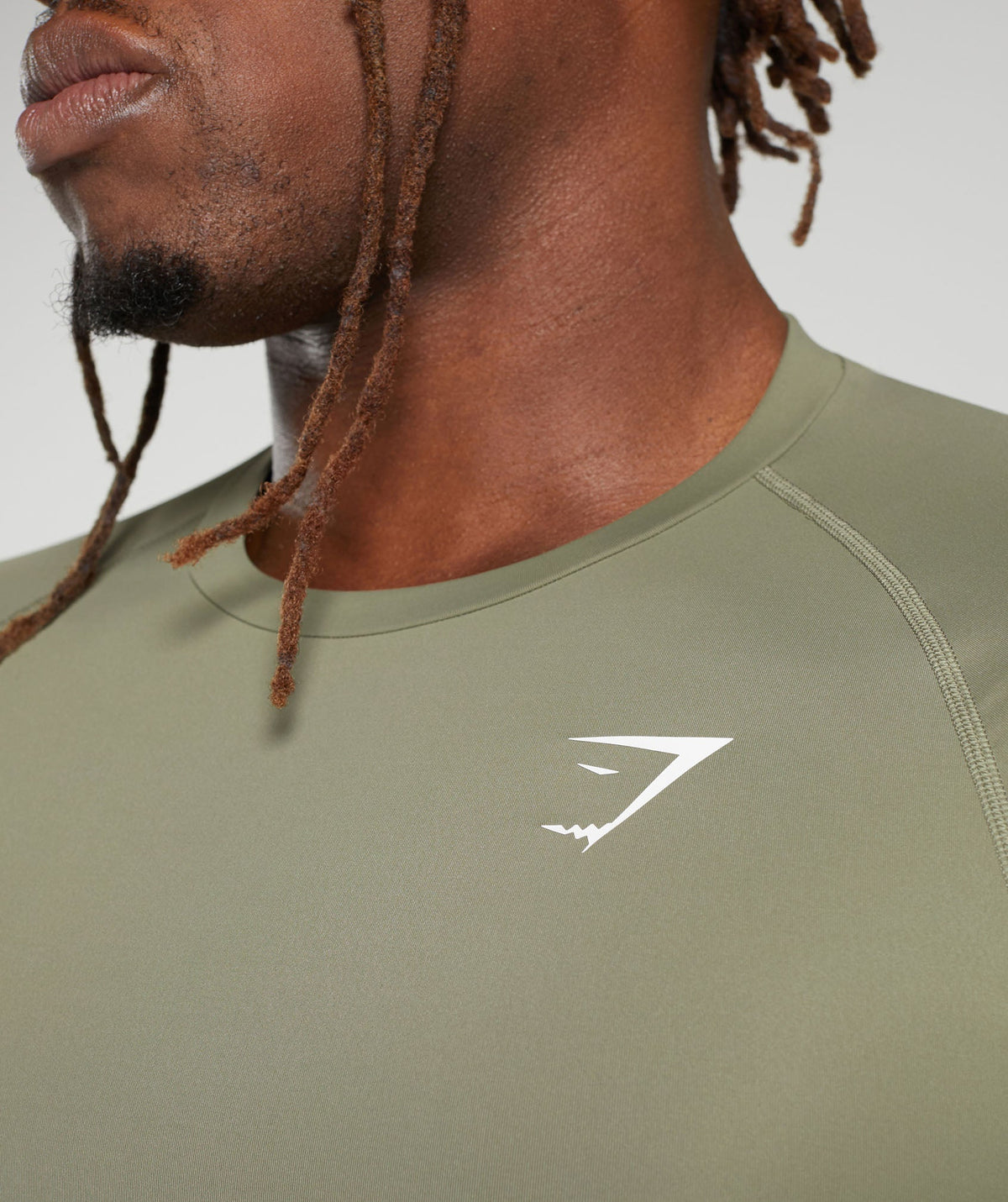 gymshark-element-baselayer-t-shirt-utility-green-ss24